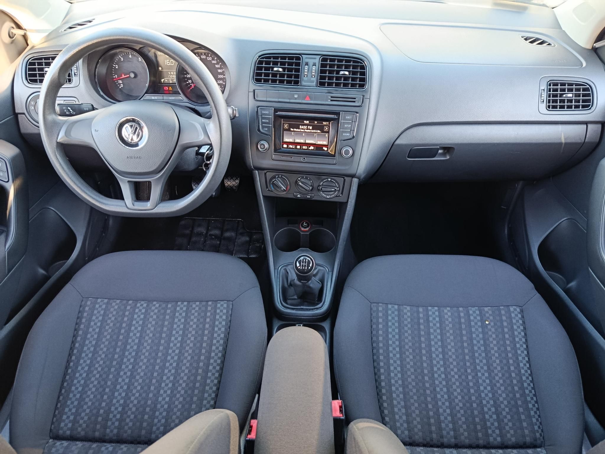 VOLKSWAGEN POLO 1.0 MPI Trendline 172e km. Klíma