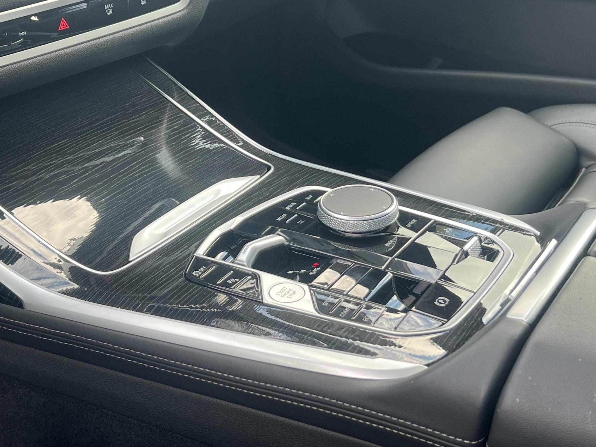 BMW X7 xDrive40d (Automata) M-Sport Panorámatető Gyári garanciával!