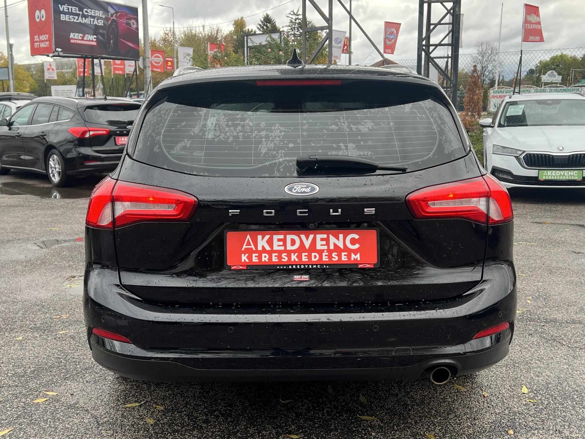 FORD FOCUS 1.0 EcoBoost Connected M.o.-i. 1.tul. Márkaszervizelt! Carplay
