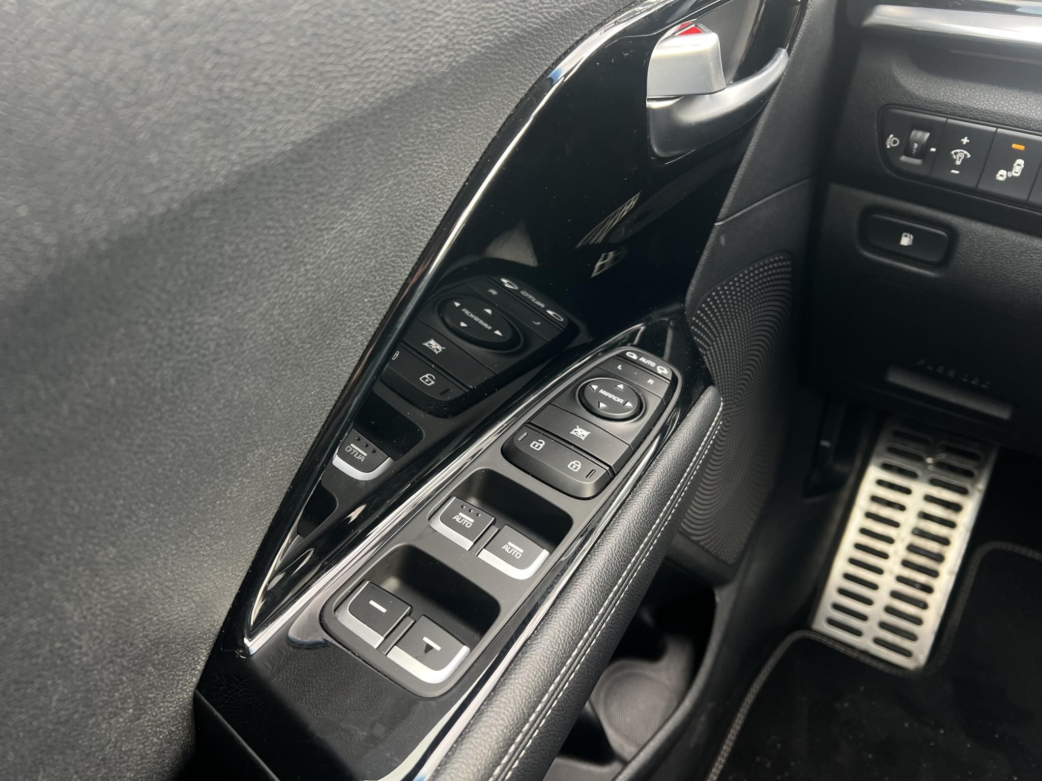 KIA NIRO HEV 1.6 GDI Gold DCT JBL