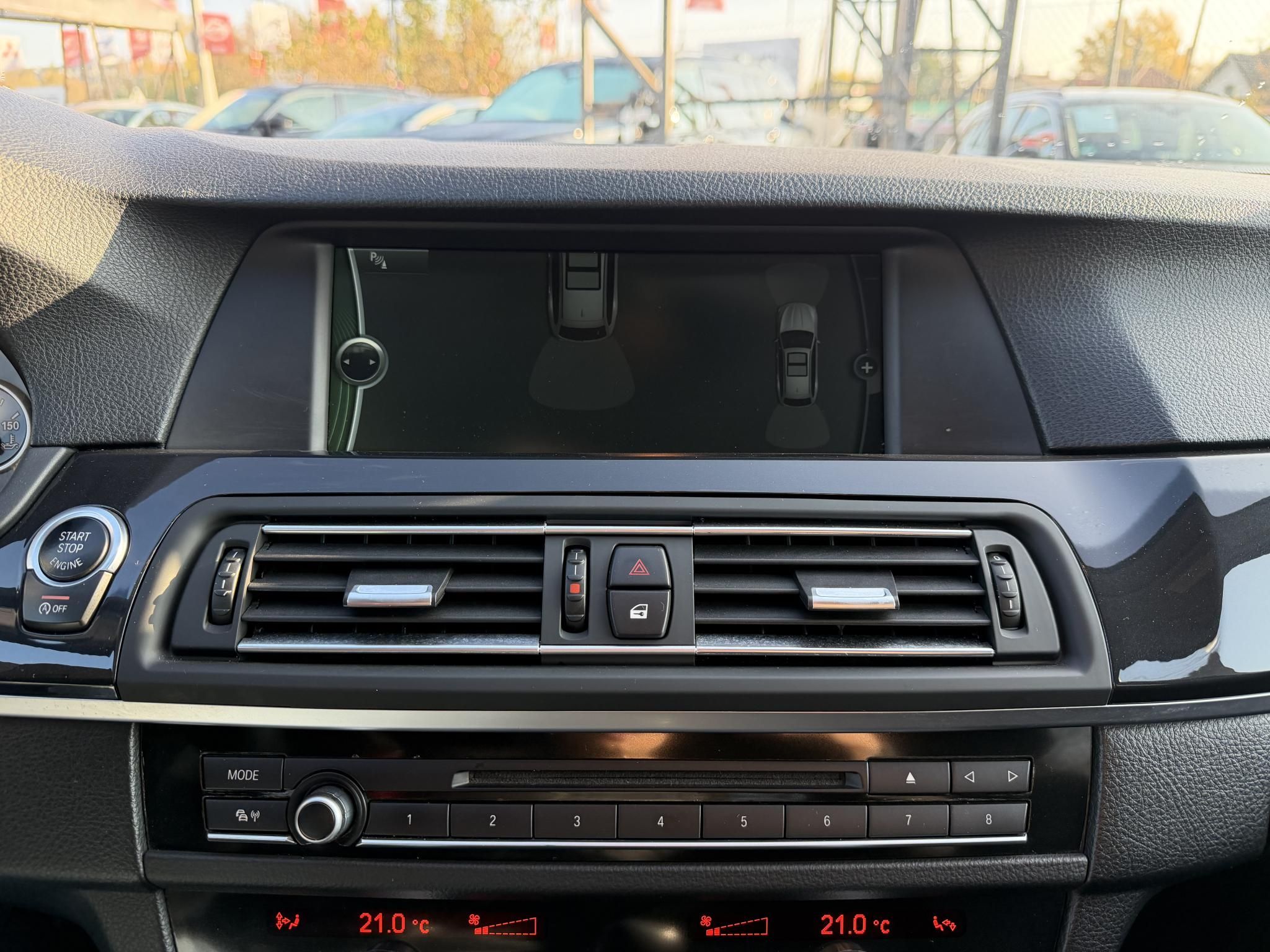 BMW 525d xDrive Touring (Automata) Xenon Tempomat Ülésfűtés PDC Navi Vezérlés cserélve!