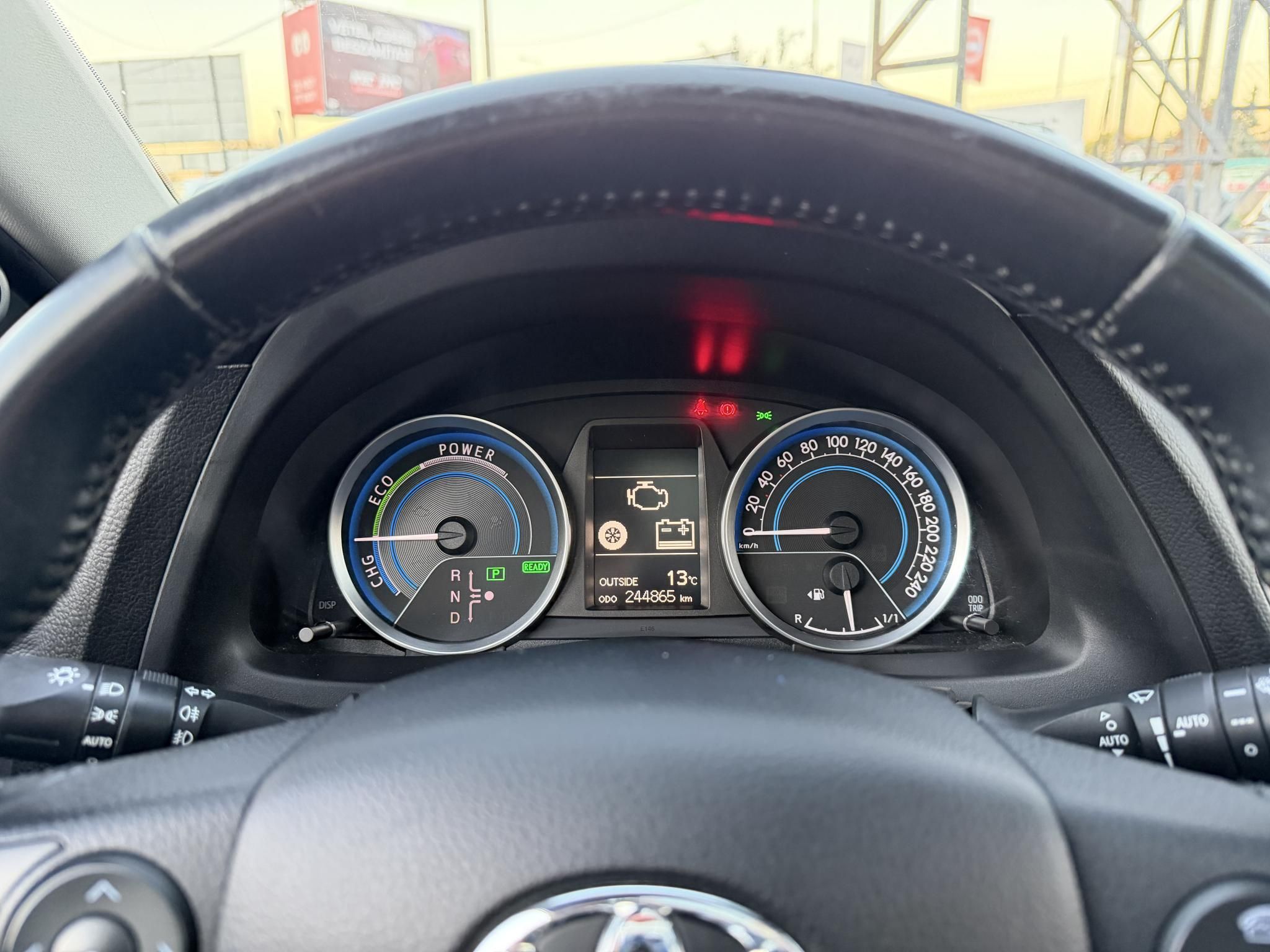 TOYOTA AURIS Touring Sports 1.8 HSD Executive Skyview (Automata) Panoráma Tempomat Ülésfűtés Kamera Keyless Navi