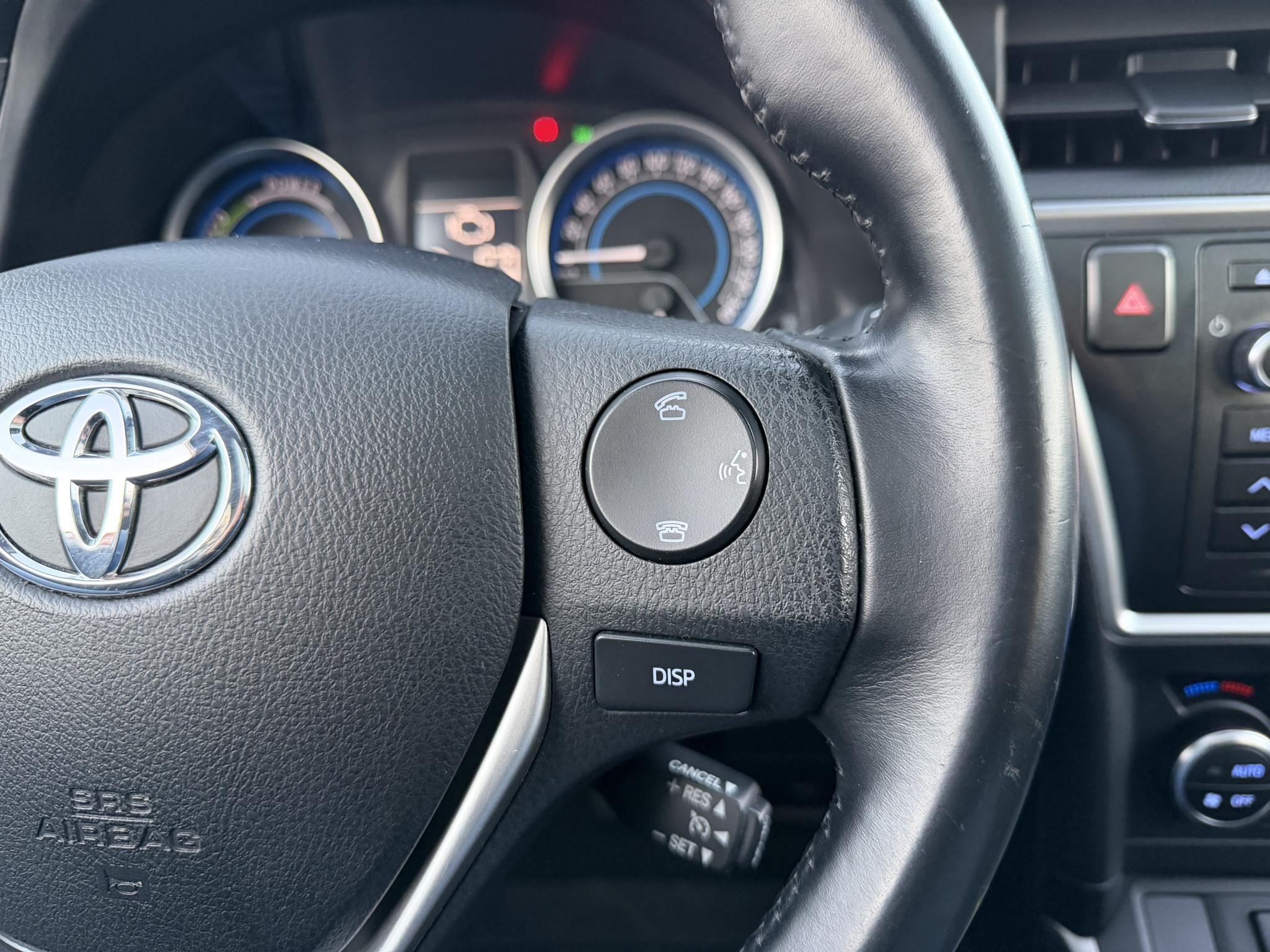 TOYOTA AURIS Touring Sports 1.8 HSD Executive Skyview (Automata) Panoráma Tempomat Ülésfűtés Kamera Keyless Navi