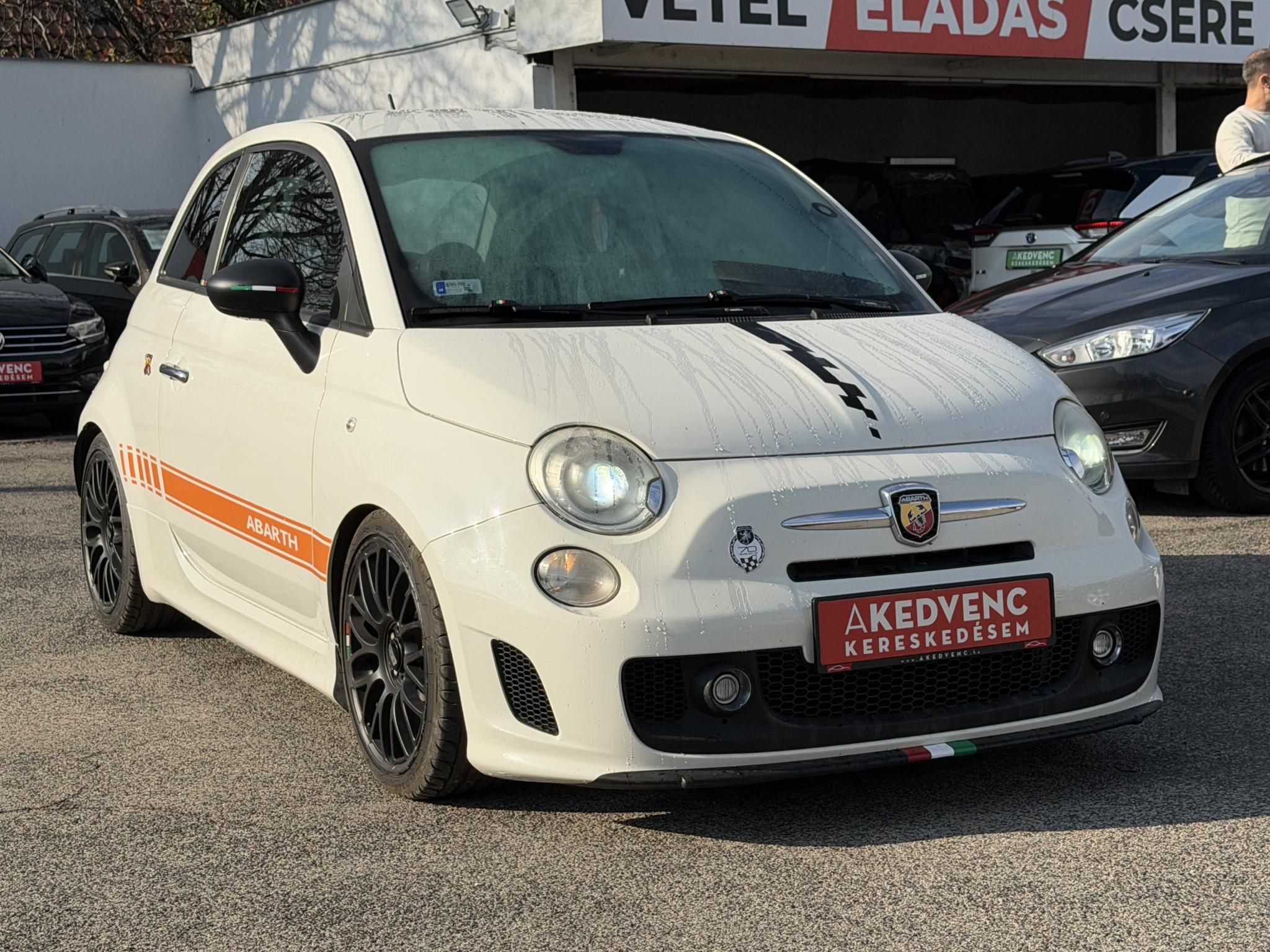 ABARTH 500 1.4 76e km. akrapovic. digitklíma. rendszeresen karbantartott!