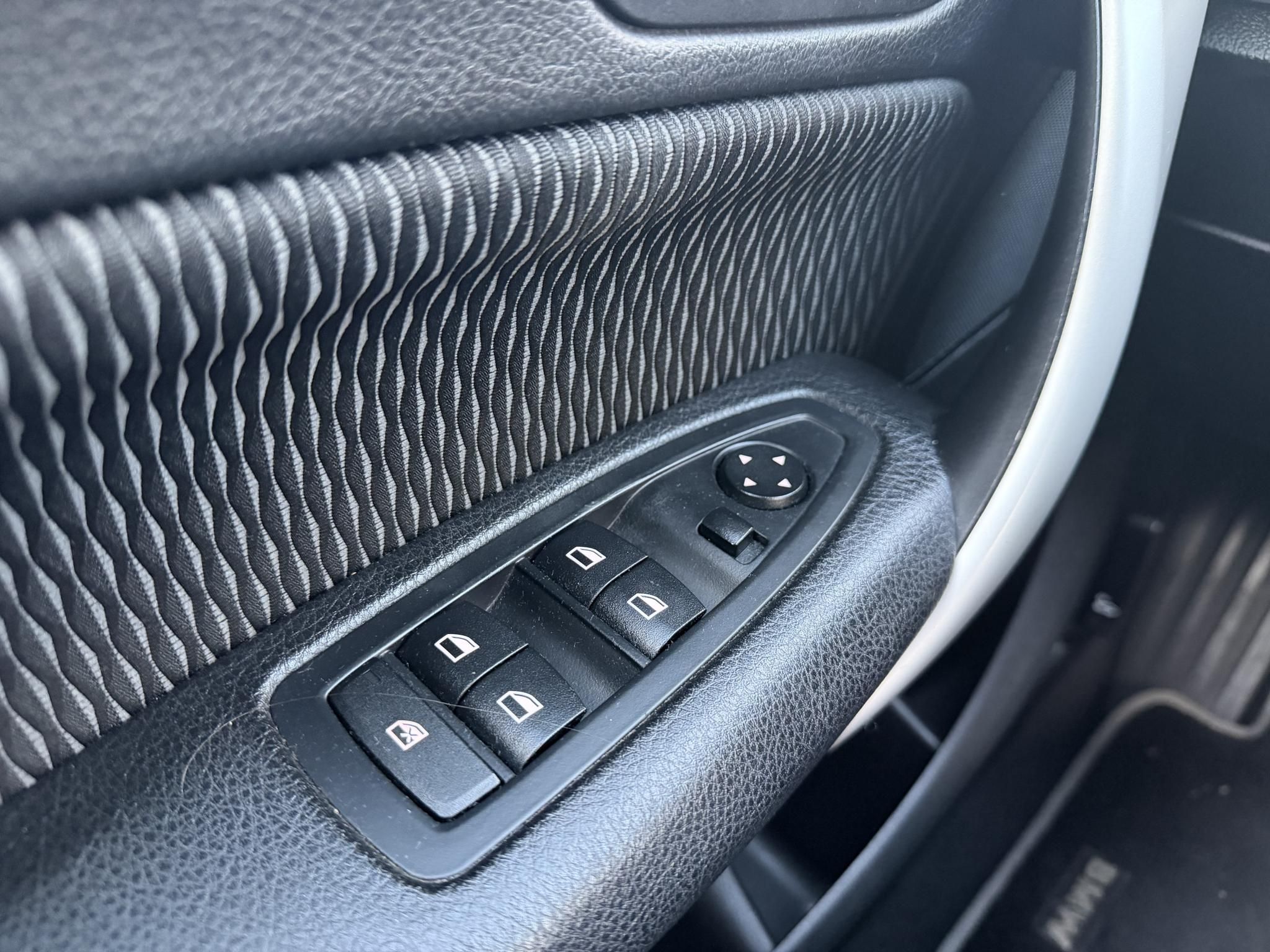 BMW 114d 140e km. Klíma Bluetooth 5L/100km!