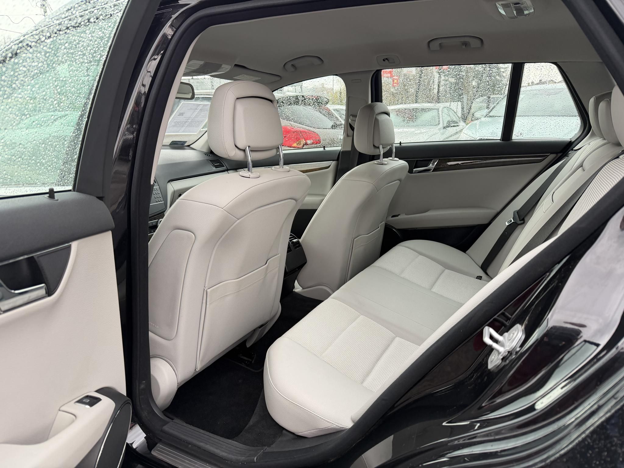 MERCEDES-BENZ C 200 T CDI Avantgarde 146e km. faberakás. világos belső!