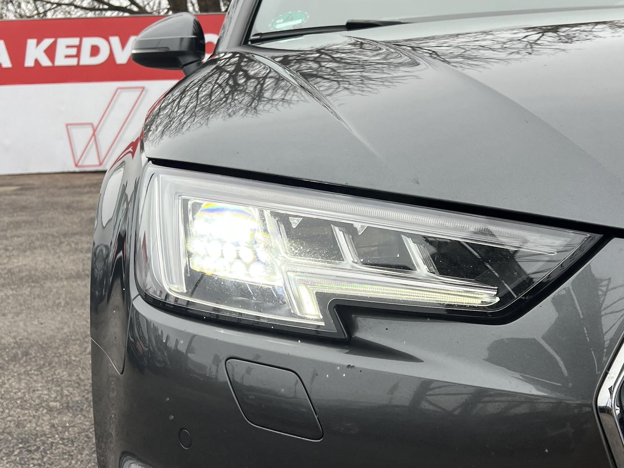 AUDI A4 Avant 3.0 TDI Sport quattro Tiptronic ic S-line LED Virtual Cockpit Távtartó Memória Kamera Vonóhorog Szervizelt!