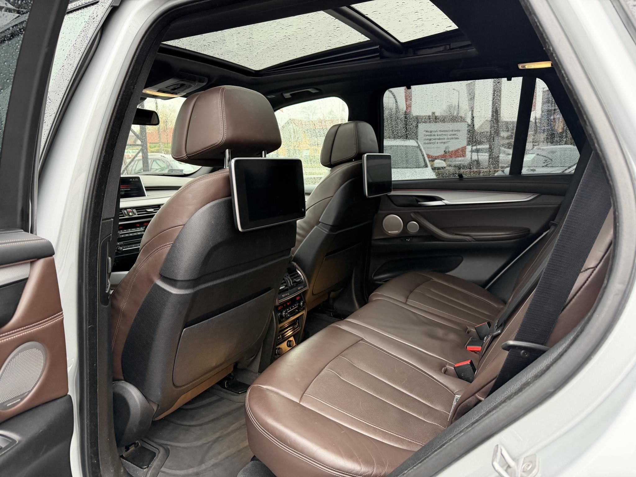 BMW X5 M50d (Automata) Bang and Olufsen. Pano. Vezérlés lecserélve. ACC. 3.5t vonóhorog