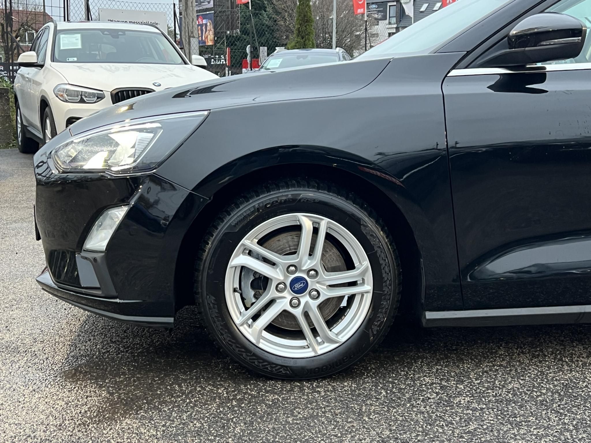 FORD FOCUS 1.0 EcoBoost Connected M.o.-i. 1.tul. Márkaszervizelt. Carplay!