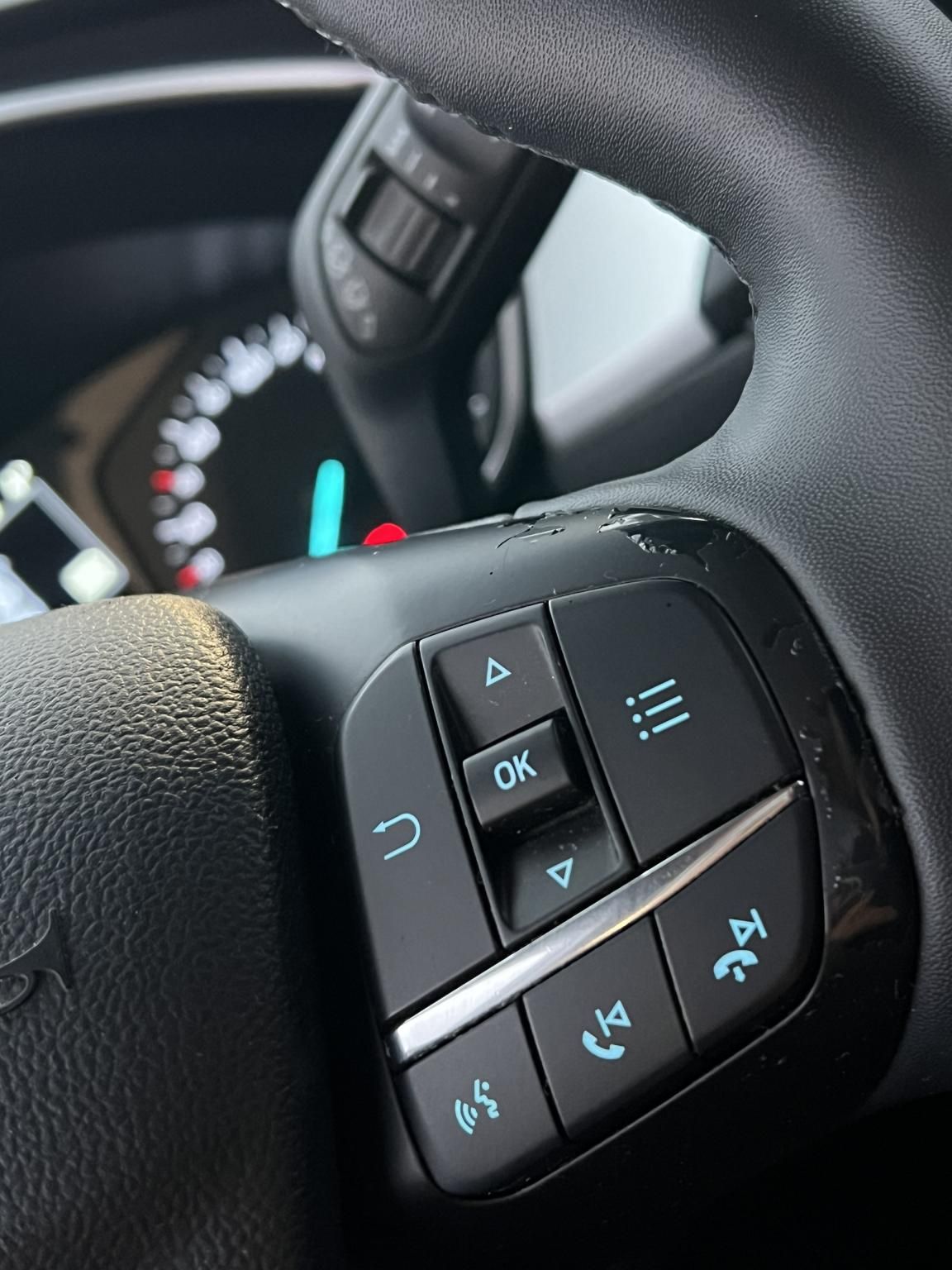 FORD FOCUS 1.0 EcoBoost Connected M.o.-i. 1.tul. Márkaszervizelt. Carplay!