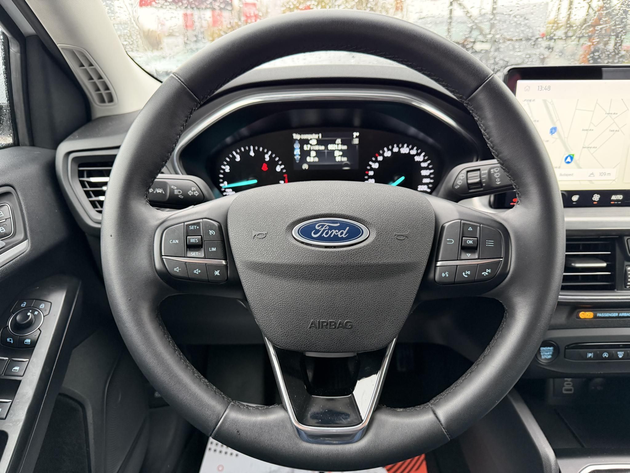 FORD FOCUS 1.0 EcoBoost Titanium Style 19e km. ÁFÁS ÁR! LED Carplay Ülésfűtés Kormányfűtés Táblafelismerő