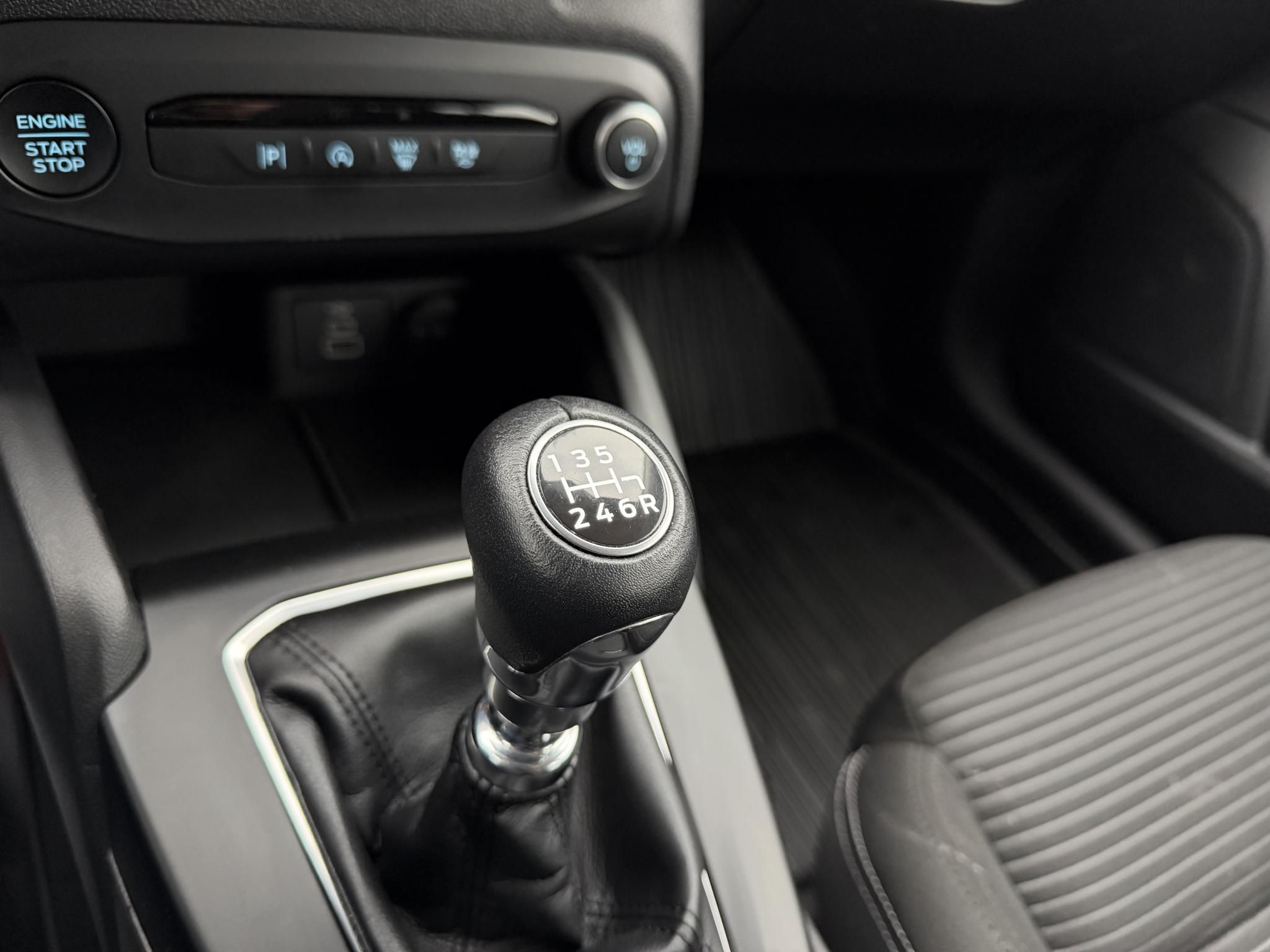 FORD FOCUS 1.0 EcoBoost Titanium Style 19e km. ÁFÁS ÁR! LED Carplay Ülésfűtés Kormányfűtés Táblafelismerő