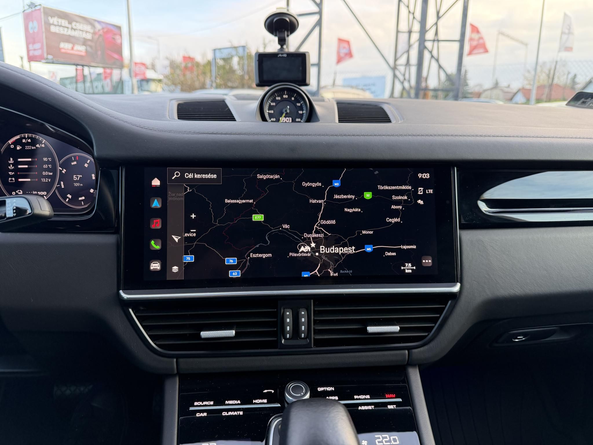 PORSCHE CAYENNE Coupé E-Hybrid Tiptronic ic 48e km. Sérülésmentes. 2027.12-ig zöld rendszám