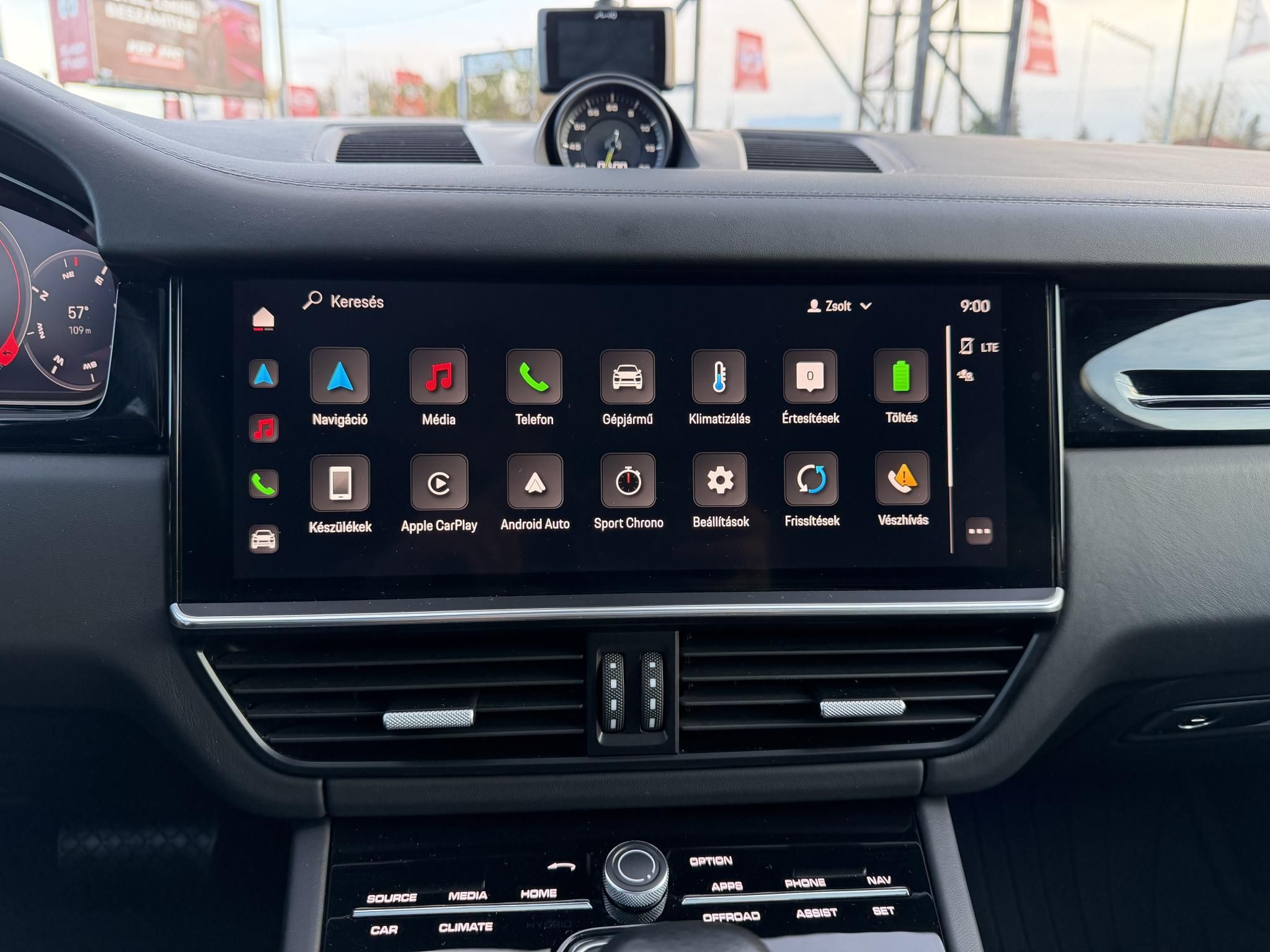 PORSCHE CAYENNE Coupé E-Hybrid Tiptronic ic 48e km. Sérülésmentes. 2027.12-ig zöld rendszám