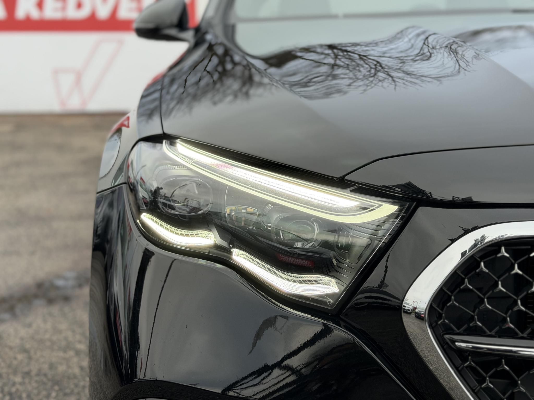 MERCEDES-BENZ E 300 de 9G-TRONIC Plug-in hybrid AMG csomag. ÁFÁS! 4D Burmester hifi!