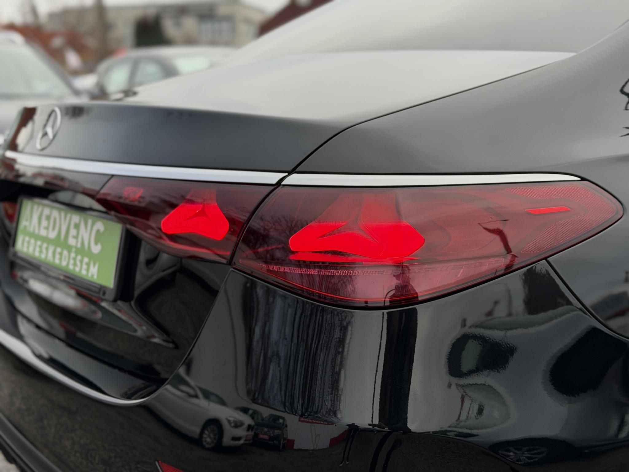 MERCEDES-BENZ E 300 de 9G-TRONIC Plug-in hybrid AMG csomag. ÁFÁS! 4D Burmester hifi!