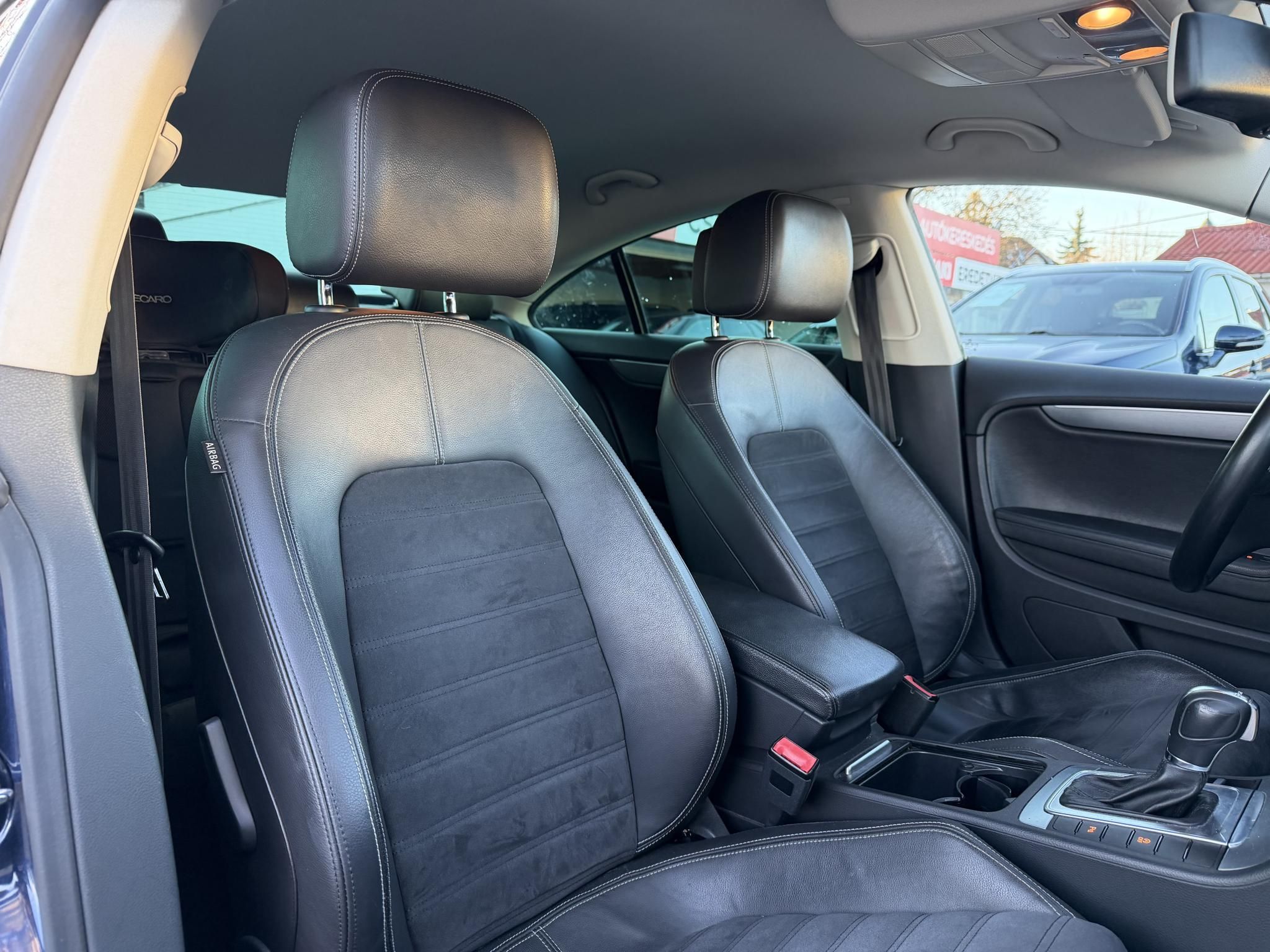 VOLKSWAGEN CC 2.0 CR TDI BMT DSG [5 személy] Xenon Tempomat Ülésfűtés PDC Navi Bluetooth 2 gyári kulcs!