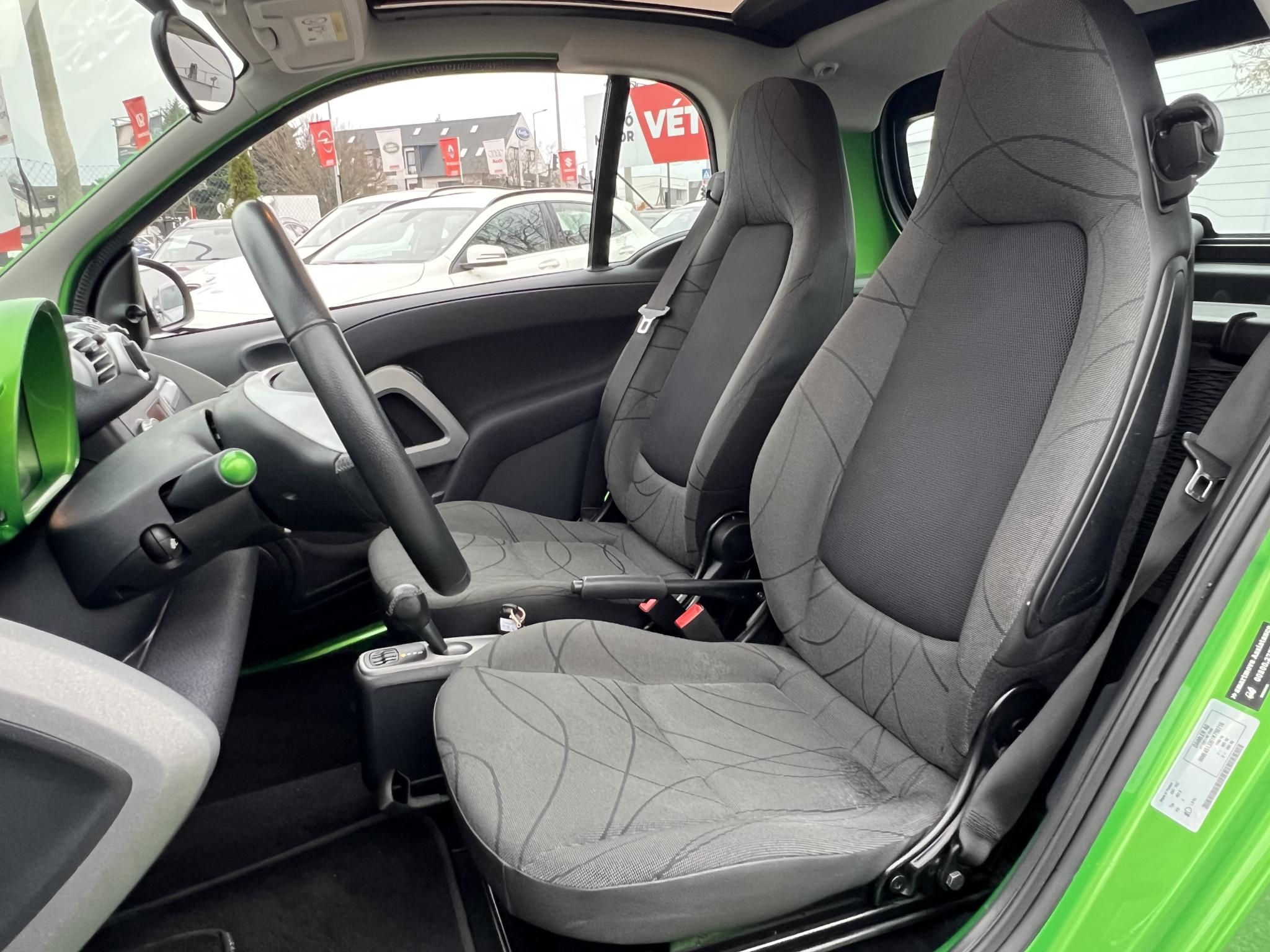 SMART FORTWO Electric Drive JBL Panorámatető