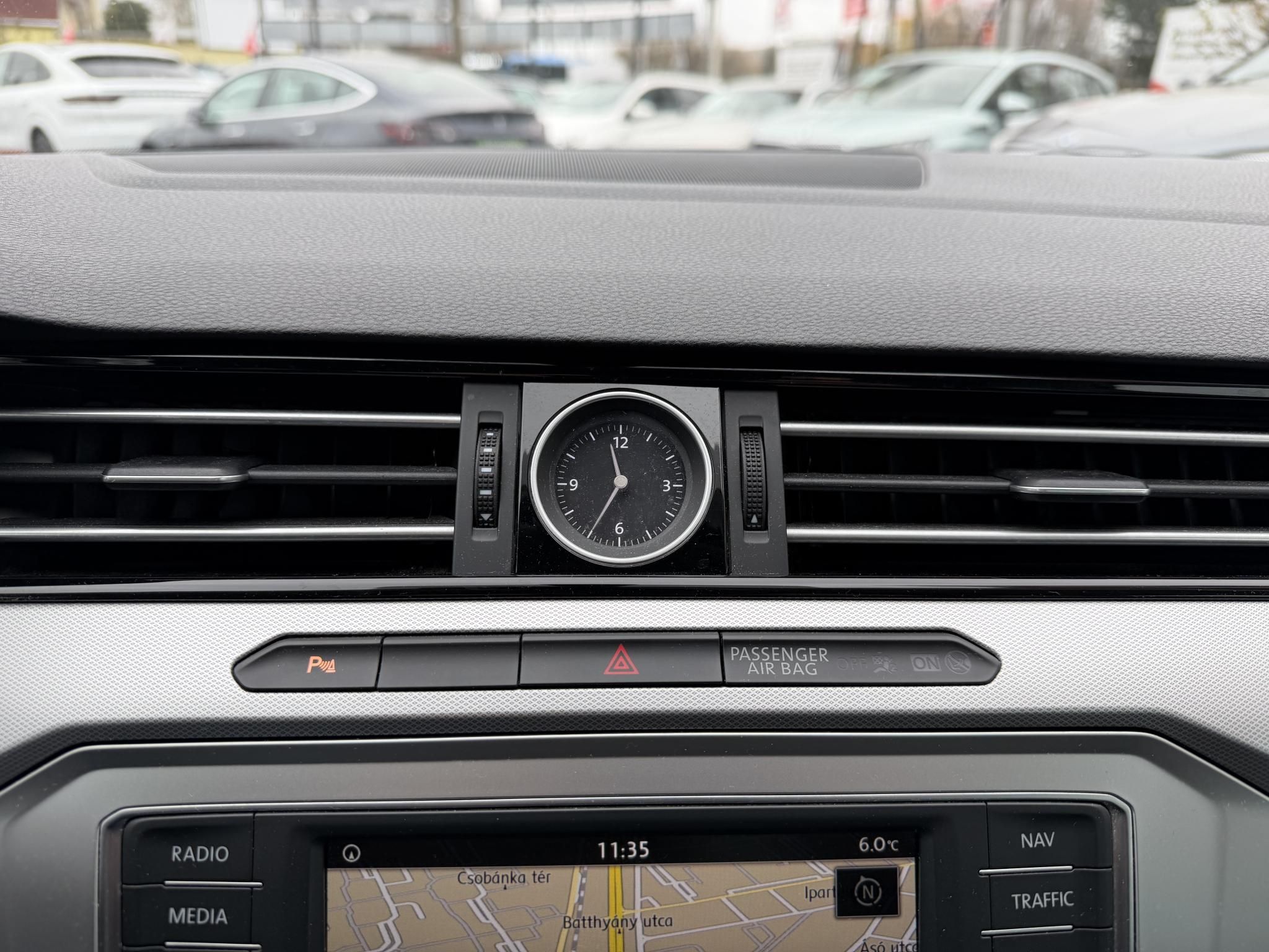 VOLKSWAGEN PASSAT VIII 1.4 TSI BMT ACT Comfortline Távtartó Navi Ülésfűtés Tolatóradar Frissen szervizelt!