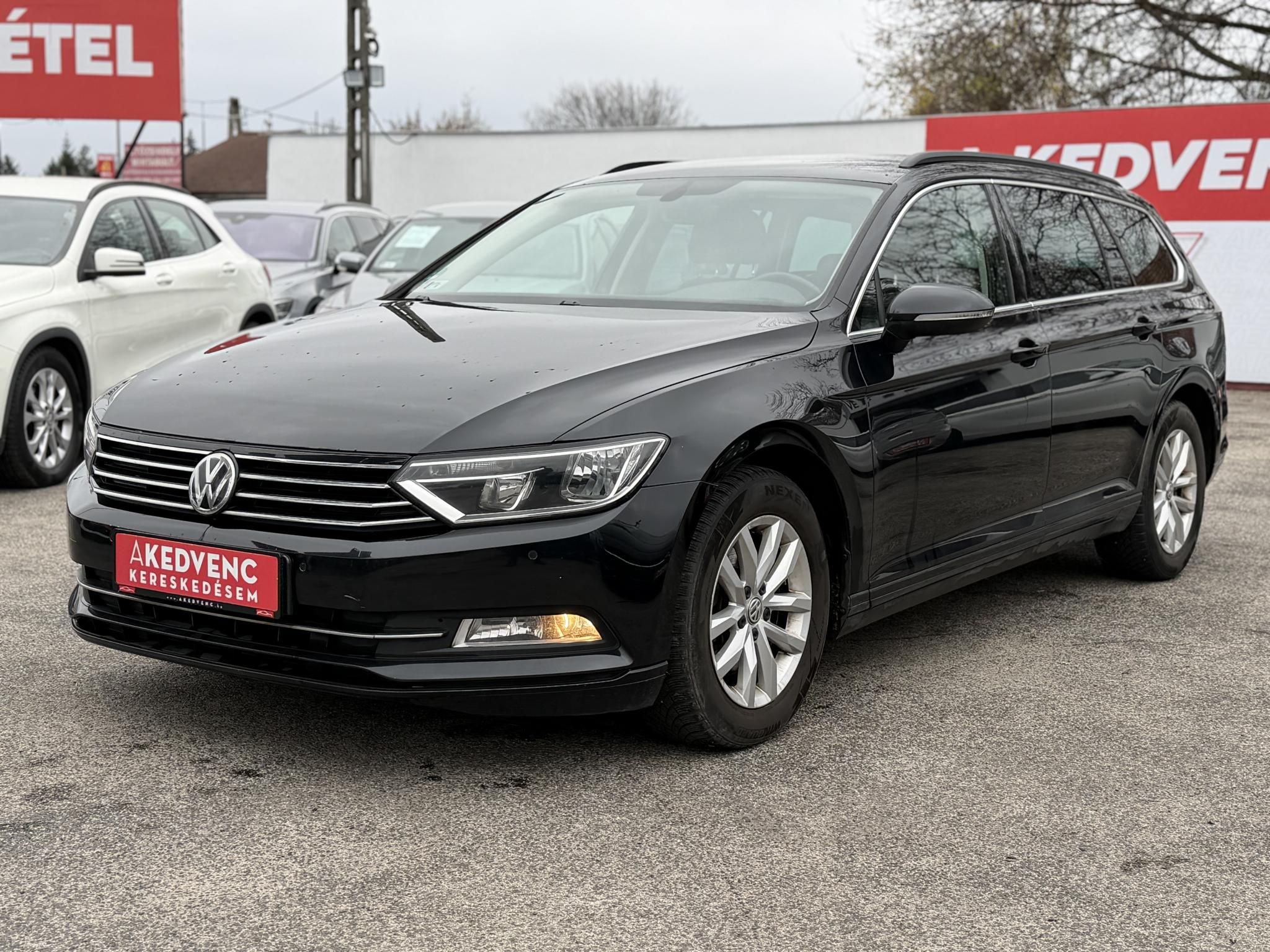 VOLKSWAGEN PASSAT VIII 1.4 TSI BMT ACT Comfortline Távtartó Navi Ülésfűtés Tolatóradar Frissen szervizelt!