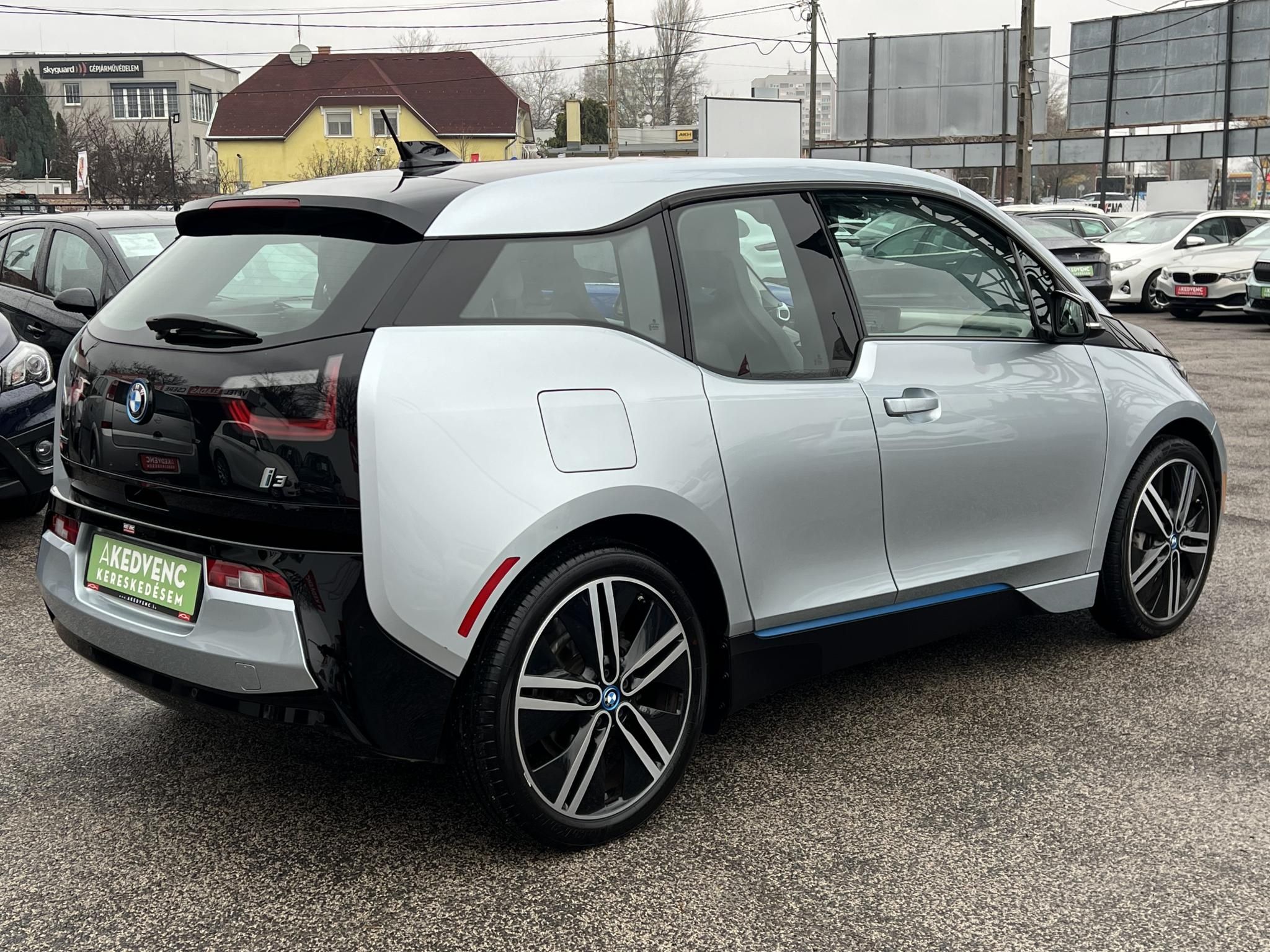 BMW I3 (Automata) 60Ah 59e km. Loft belső Navi Ülésfűtés Félbőr Bluetooth!