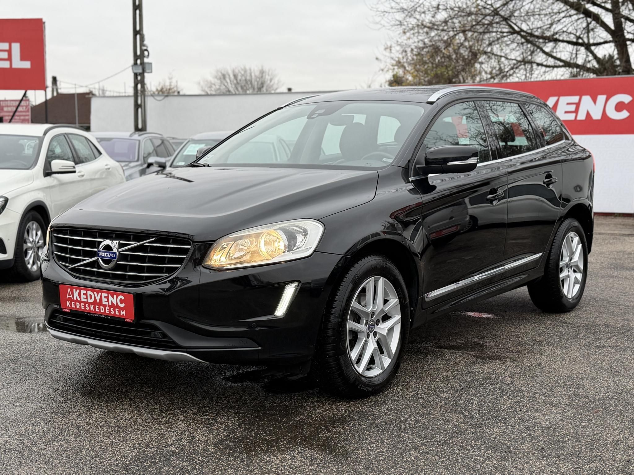 VOLVO XC60 2.0 D [D4] Momentum Geartronic FWD 155e km. Magyarországi Navi Memória Tempomat Ülésfűtés PDC Bluetooth