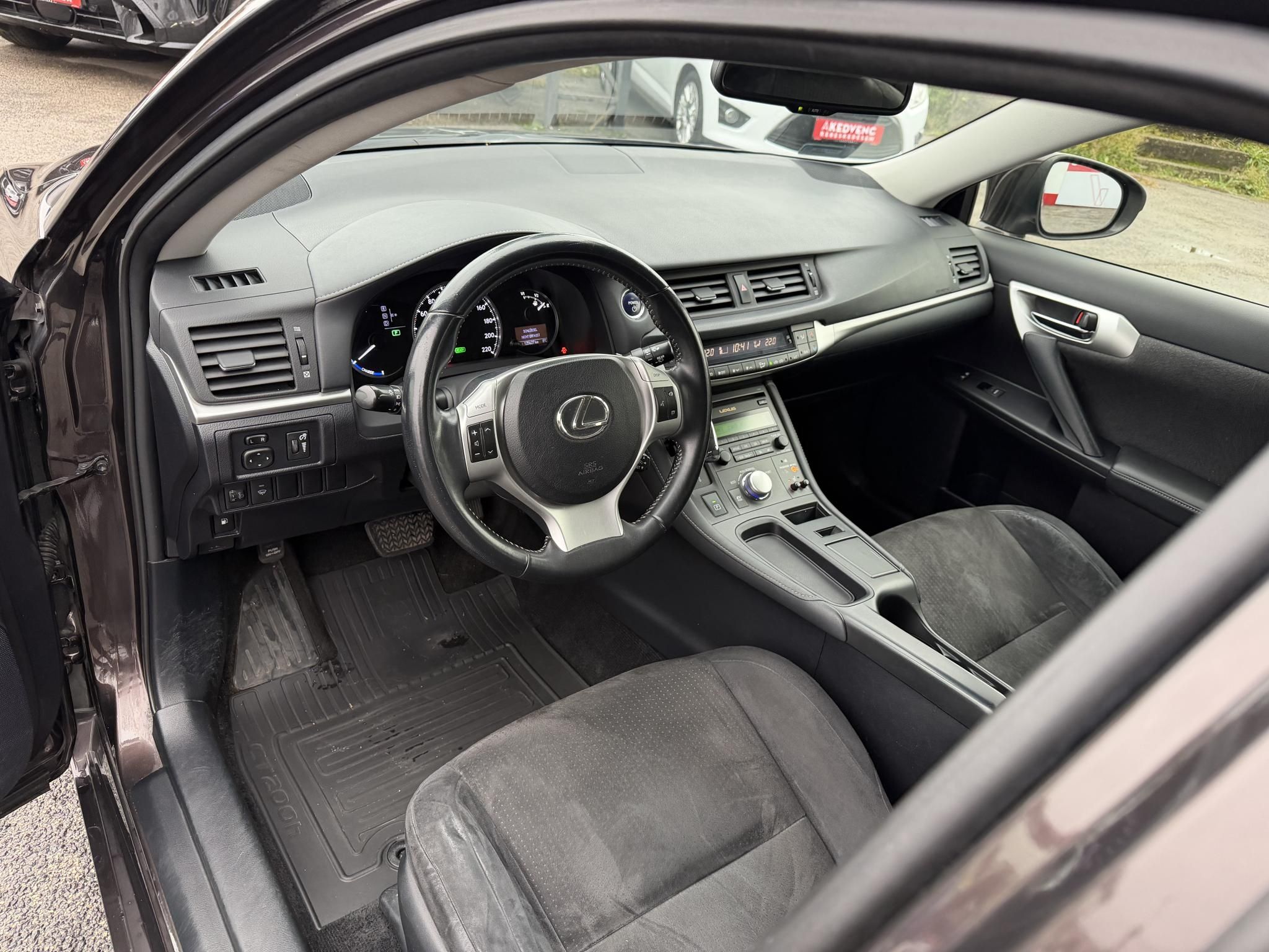 LEXUS CT 200h Comfort (Automata) 125e km. LED Tempomat Kamera Ülésfűtés Digitklíma