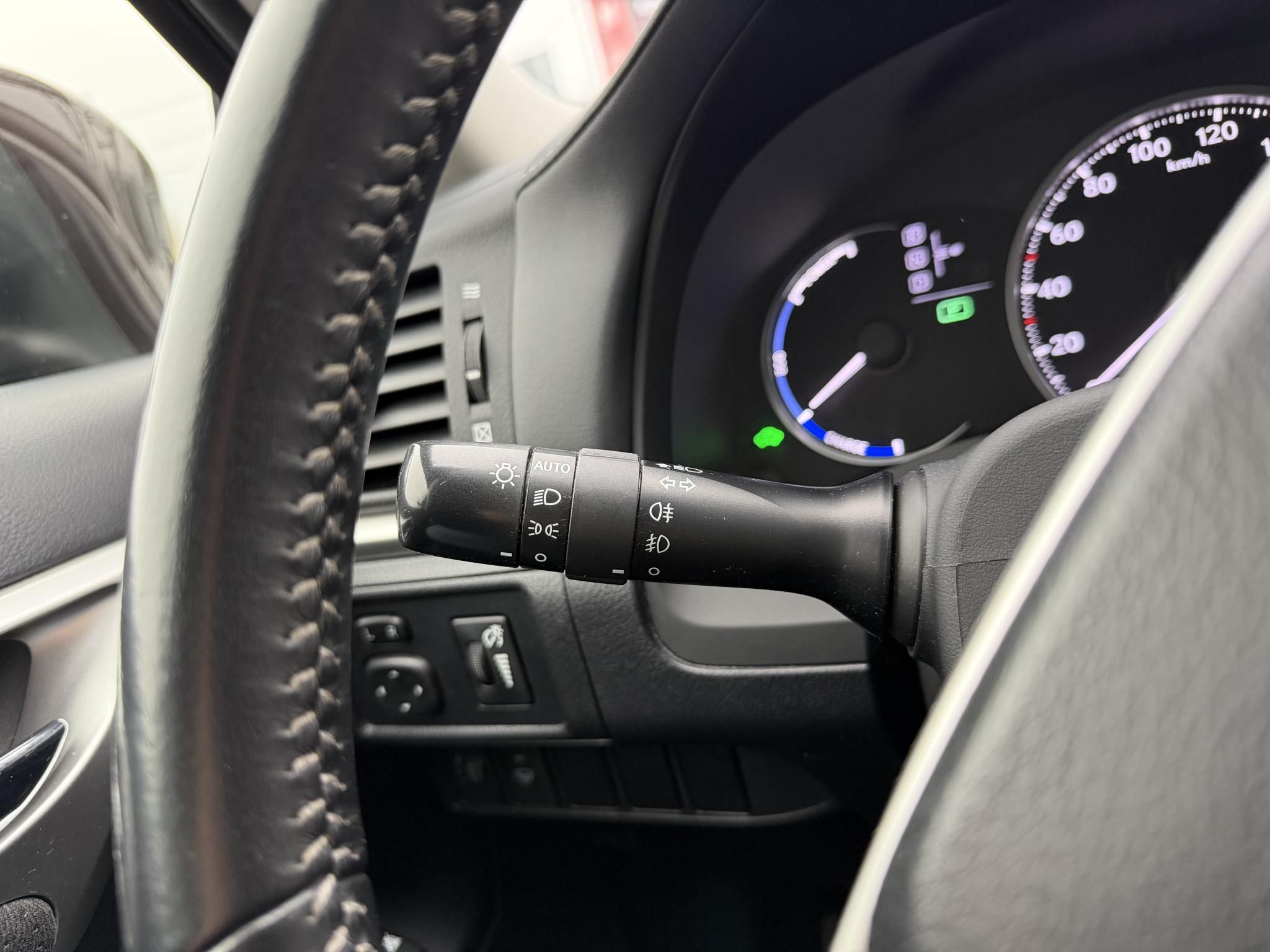 LEXUS CT 200h Comfort (Automata) 125e km. LED Tempomat Kamera Ülésfűtés Digitklíma