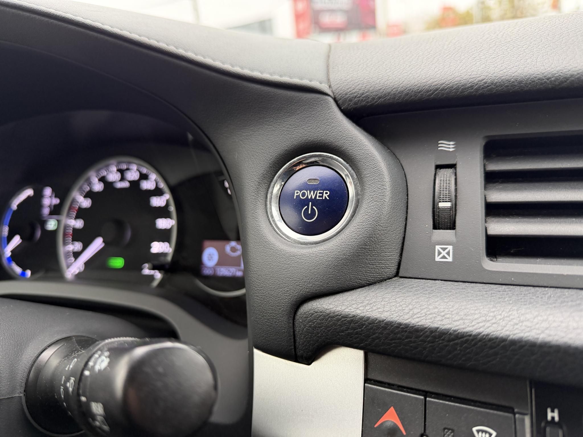 LEXUS CT 200h Comfort (Automata) 125e km. LED Tempomat Kamera Ülésfűtés Digitklíma