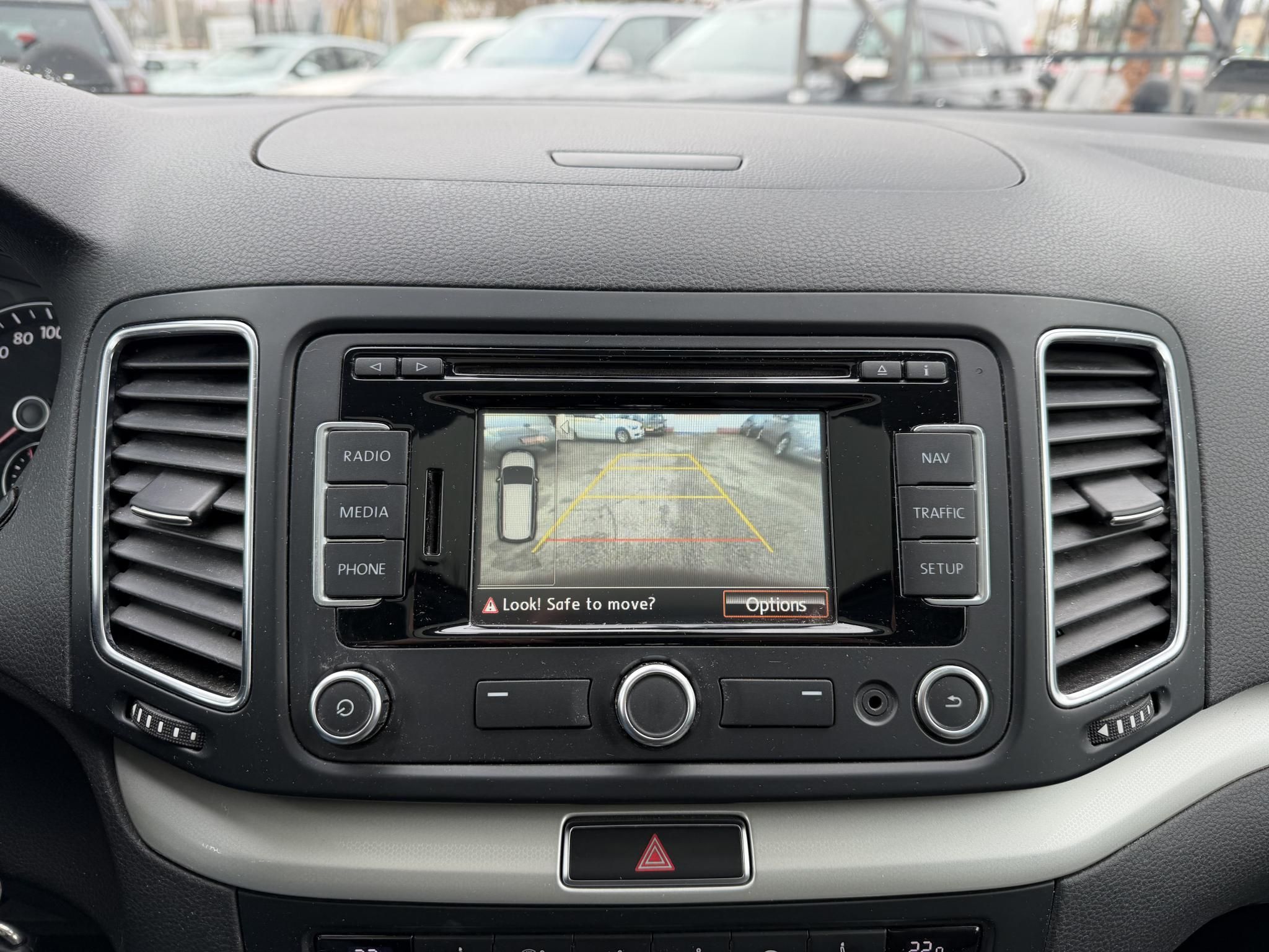 SEAT ALHAMBRA 2.0 CR TDI Style DSG [7 személy] Panorámatető Ülésfűtés Adaptív futómű Világos belső Frissen szervizelt!