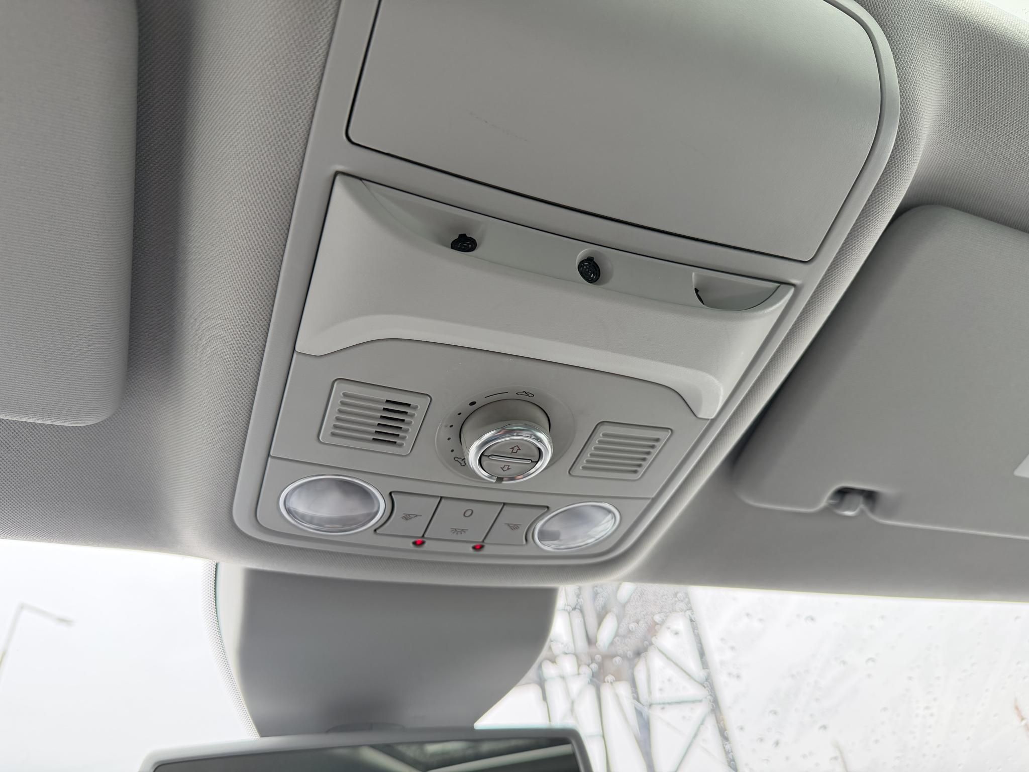 SEAT ALHAMBRA 2.0 CR TDI Style DSG [7 személy] Panorámatető Ülésfűtés Adaptív futómű Világos belső Frissen szervizelt!