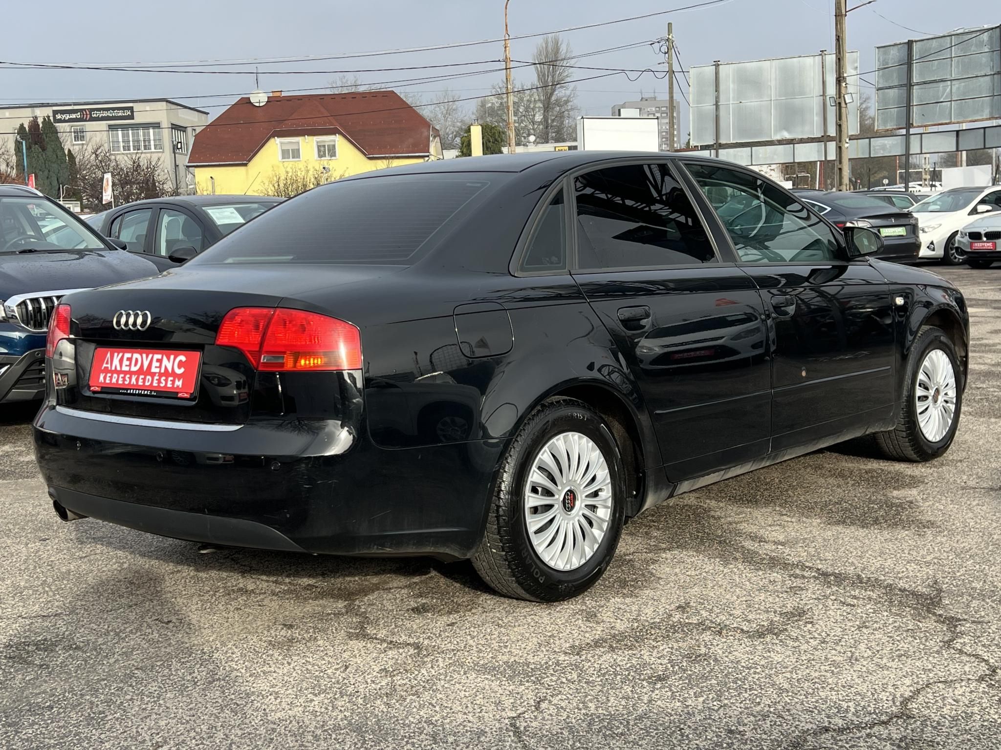 AUDI A4 1.6 Klíma Tolatóradar Új téli gumik!