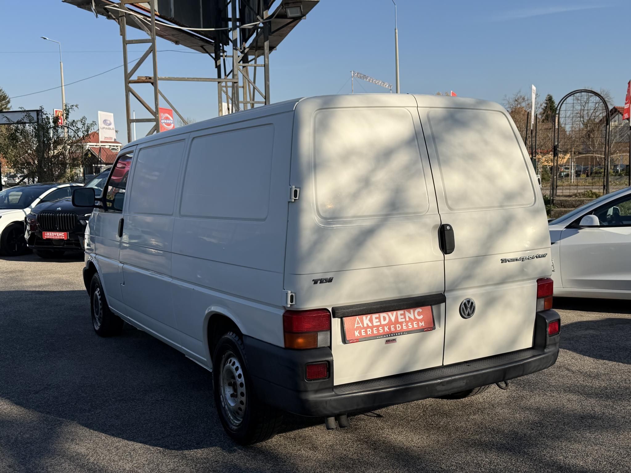 VOLKSWAGEN TRANSPORTER T4 2.5 7DH 1Y2 Hosszú. klímás. kitűnő állapotban!