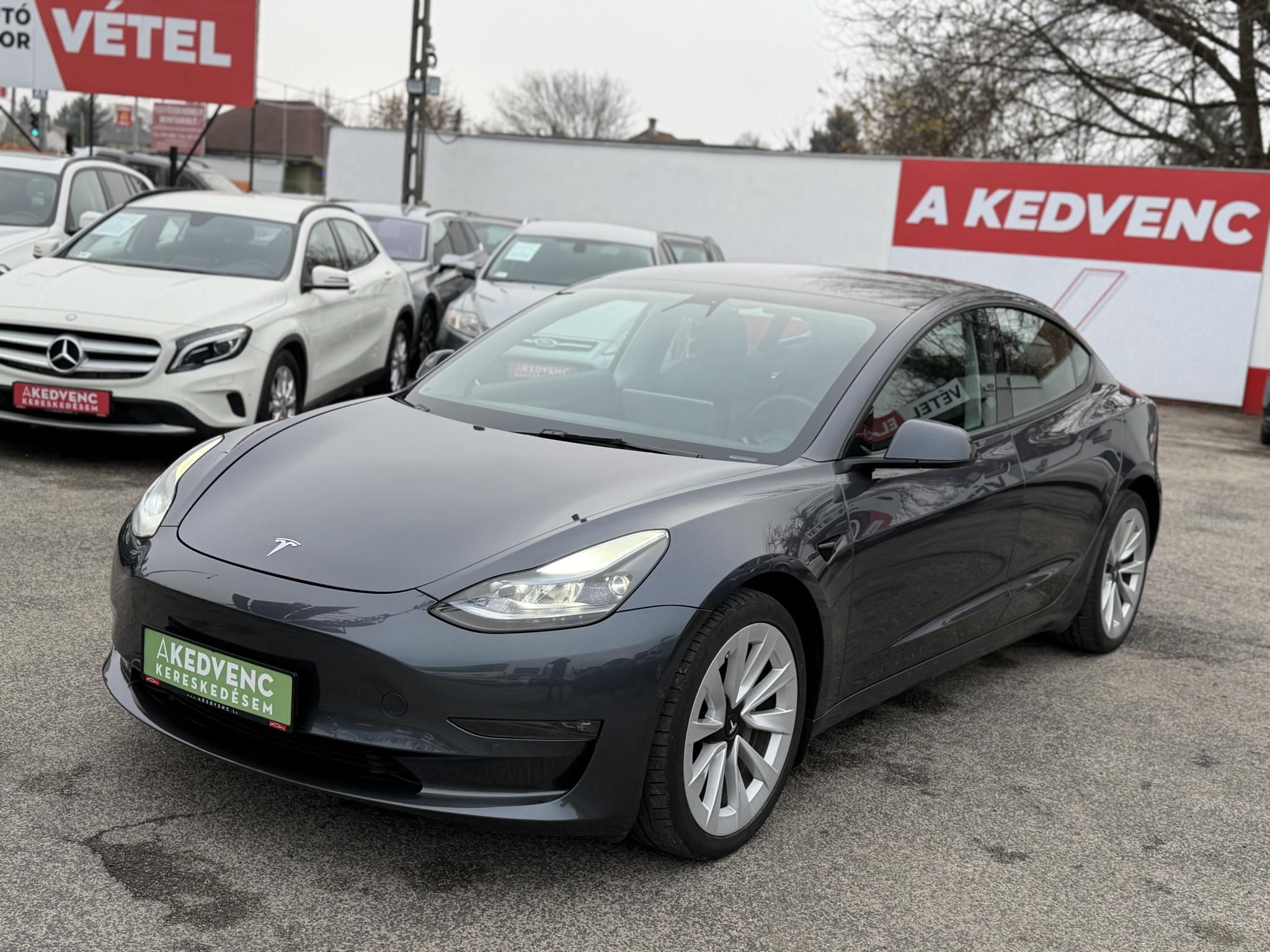 TESLA MODEL 3 Long Range AWD (Automata) 95e km. garanciális. mátrix LED. hőszivattyú. premium hifi