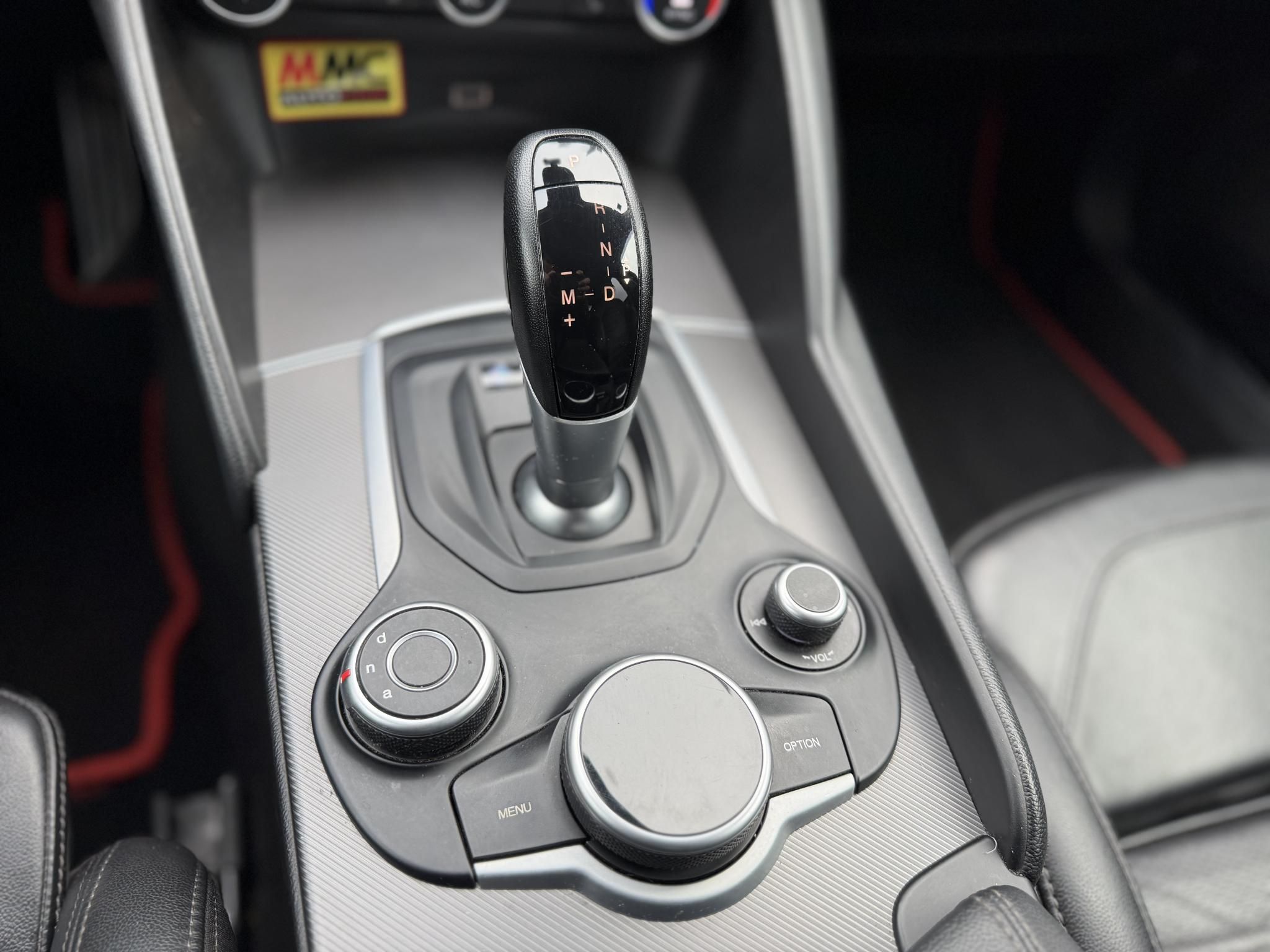 ALFA ROMEO GIULIA 2.0 Veloce Q4 (Automata) 280le. ALFA ROSSO. 116e km!