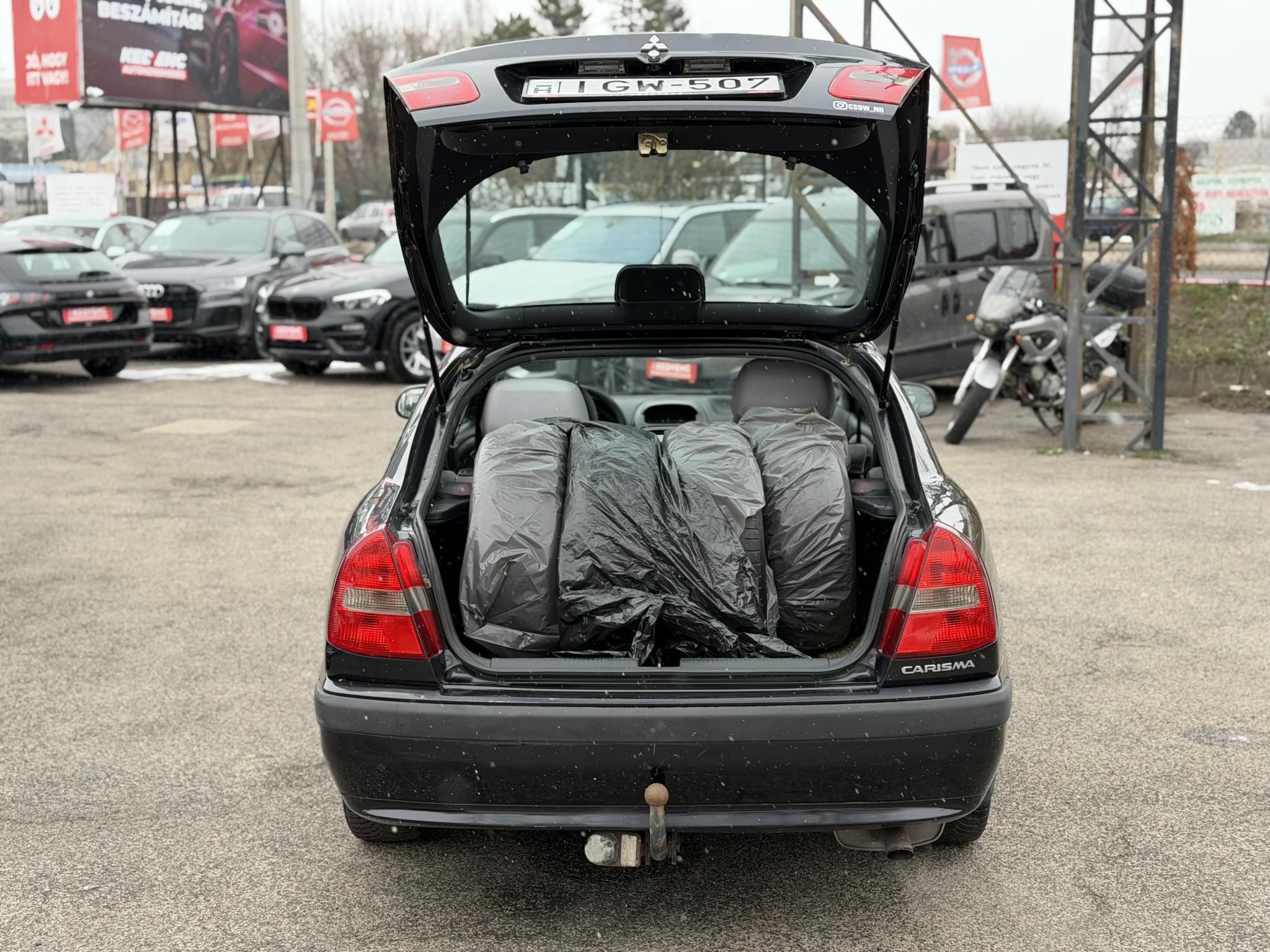 MITSUBISHI CARISMA 1.6 Classic Klima Magyarországi Vonóhorog Téli-nyári kerék garnitúra Friss műszaki vizsga!