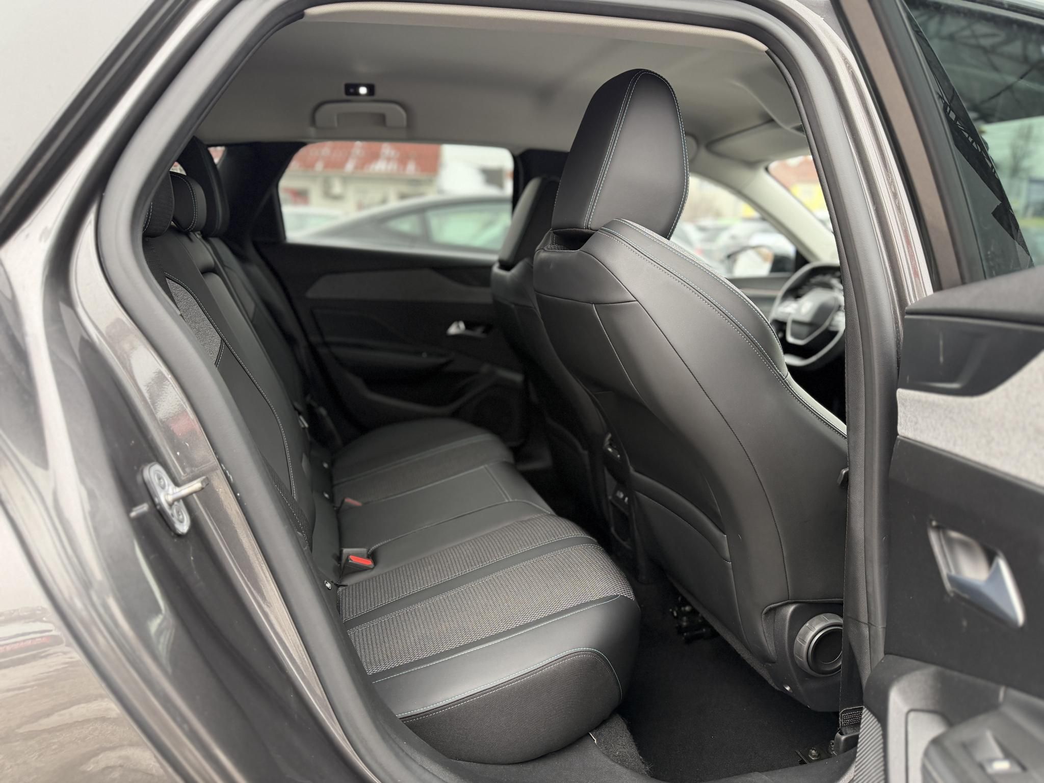 PEUGEOT 308 SW 1.5 BlueHDi Allure LED Tempomat Navi Mirrorscreen Bluetooth 360kamera