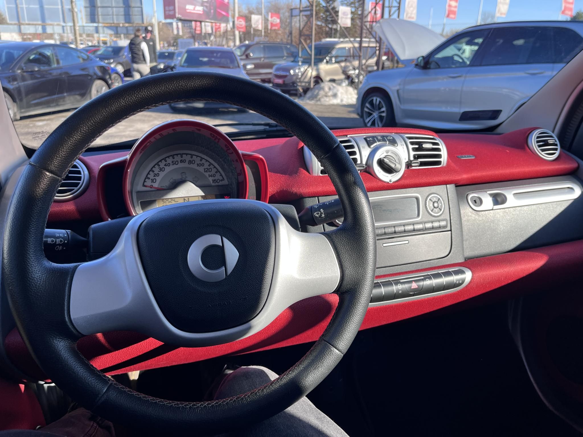 SMART FORTWO 1.0 Micro Hybrid Drive Pure Softouch COUPE 92e km. panoráma tető. frissen szervizelt