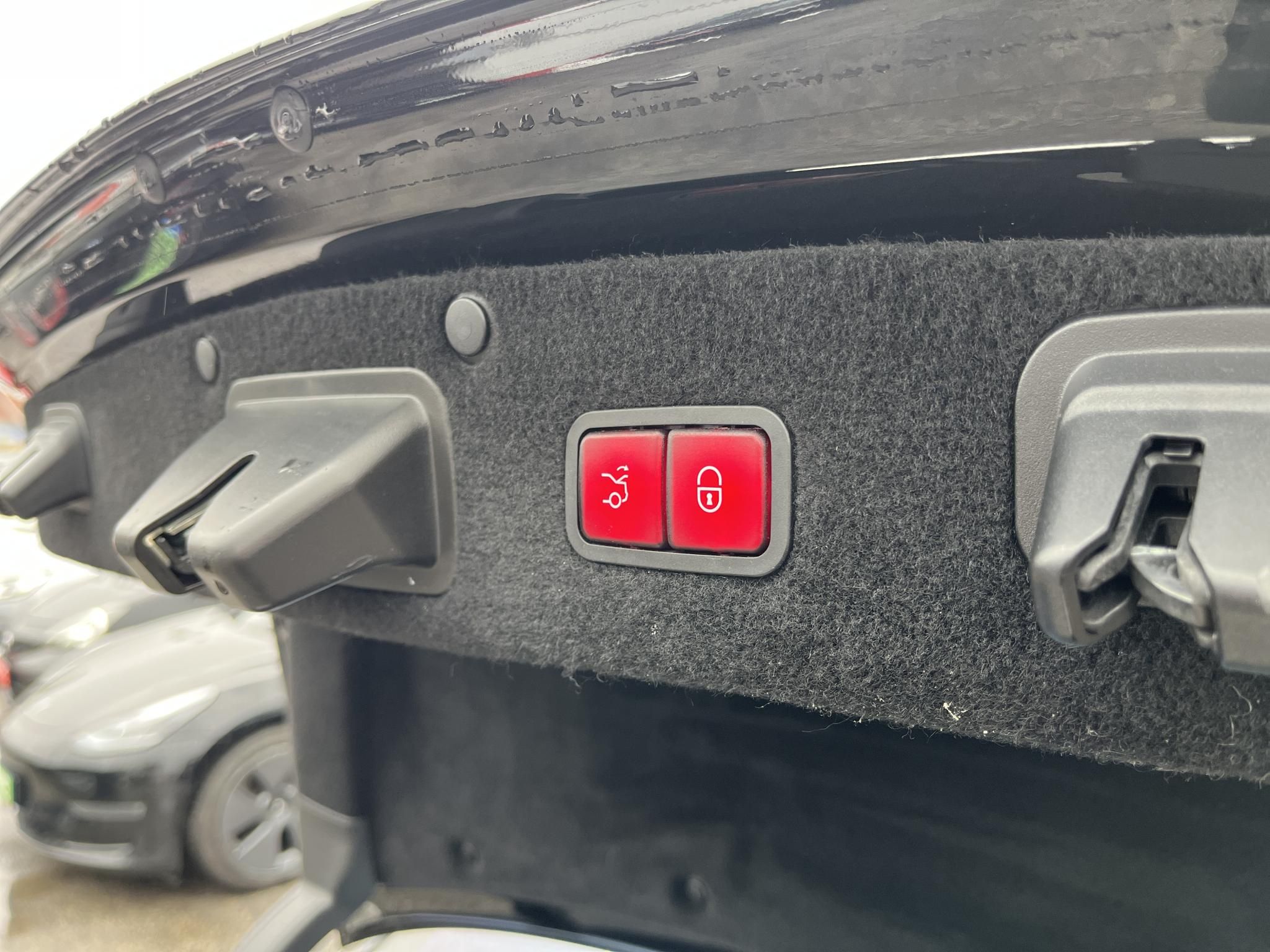 MERCEDES-BENZ S 560 e L 9G-TRONIC EQ Power M.o.-i. Teljes felszereltség. ZÖLD rendszám!