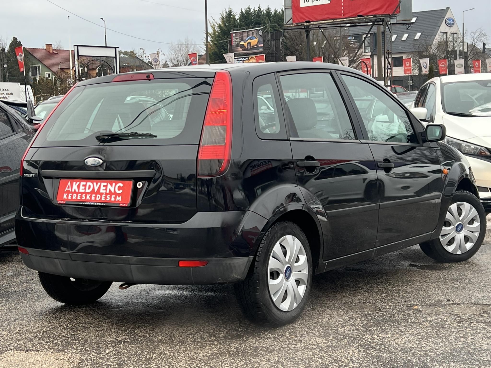 FORD FIESTA 1.3 Comfort Semmi extra.....még 1 év műszaki!