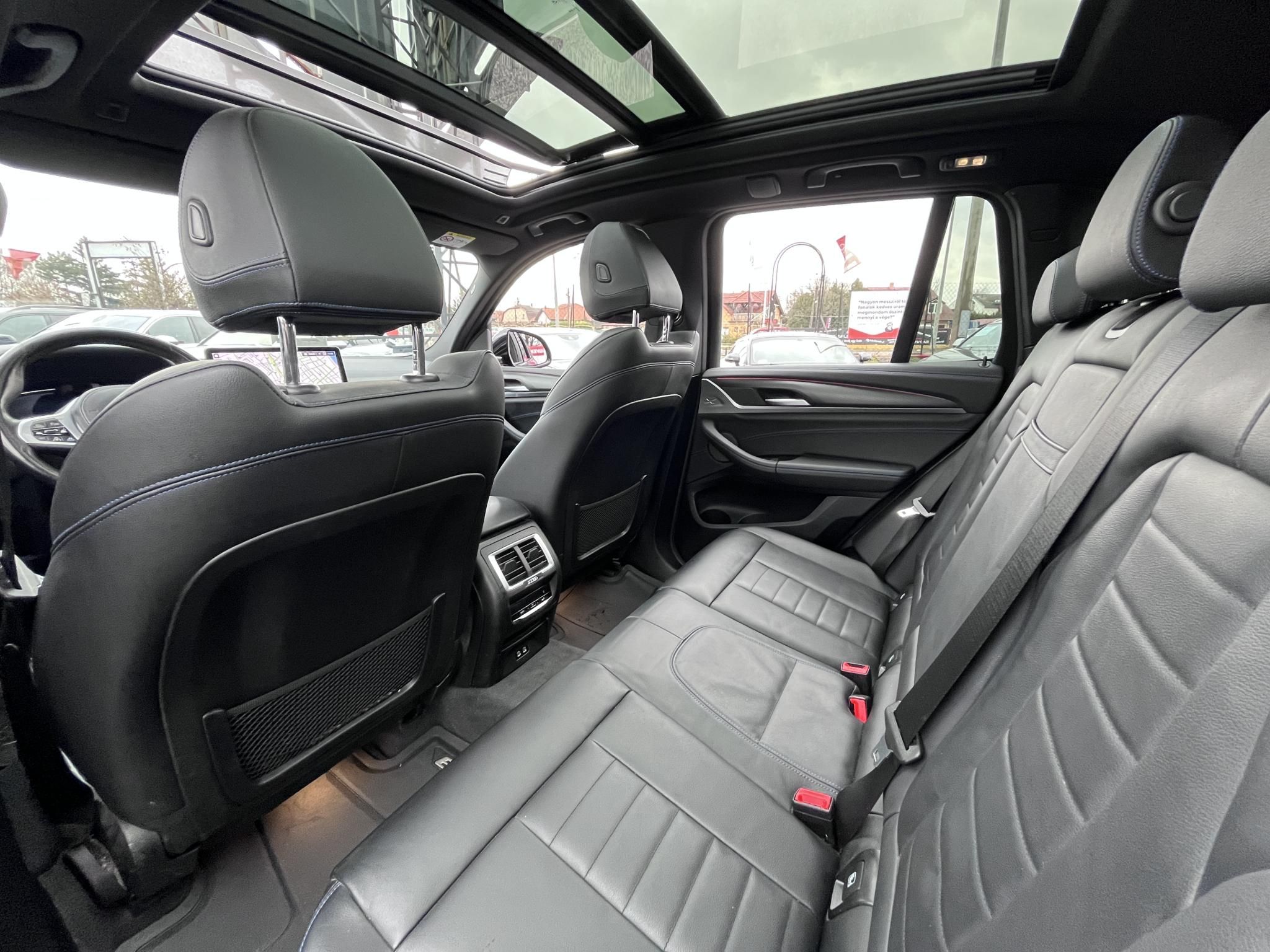 BMW IX3 73,9kWh M-sport Carplay Panoráma tető ÁFÁS-ÁR!