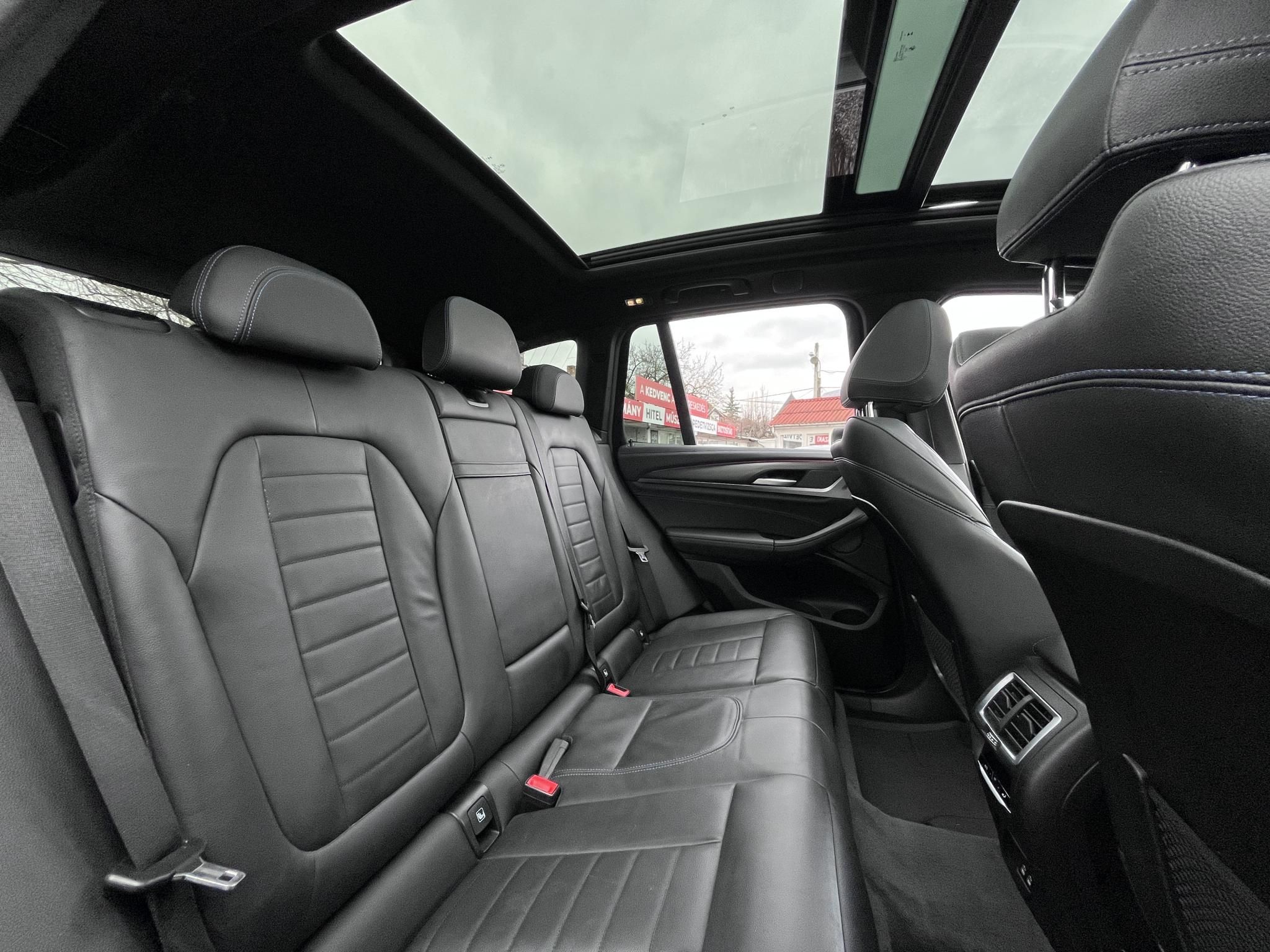 BMW IX3 73,9kWh M-sport Carplay Panoráma tető ÁFÁS-ÁR!