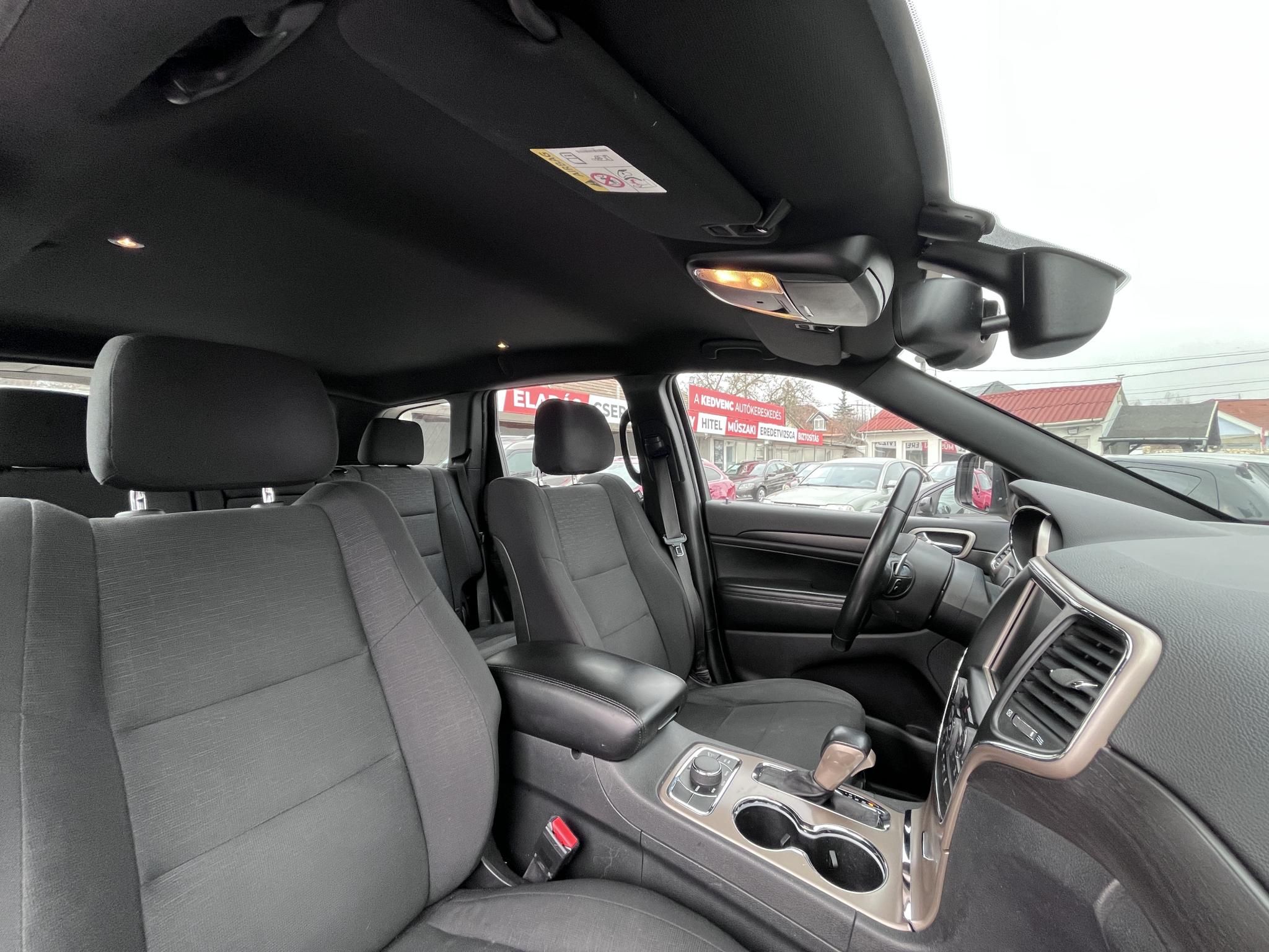 JEEP GRAND CHEROKEE 3.0 V6 CRD Laredo (Automata) 4X4. felező váltó. digitális klíma. tetőcsomagtartó