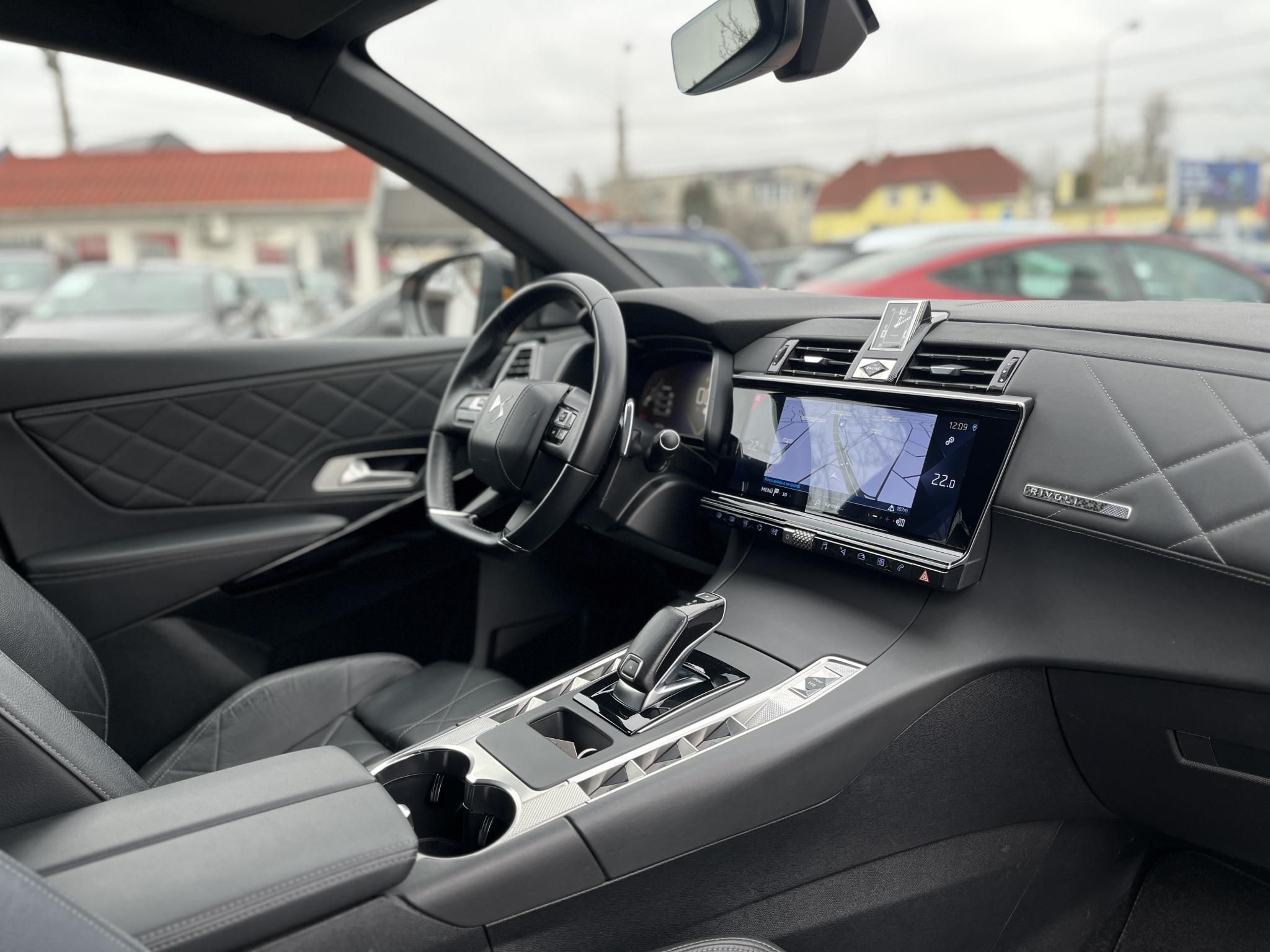 DS DS 7 Crossback 1.5 BlueHDi Rivoli S&S EAT8 Prémium felszereltség. Mátrix LED fényszórók