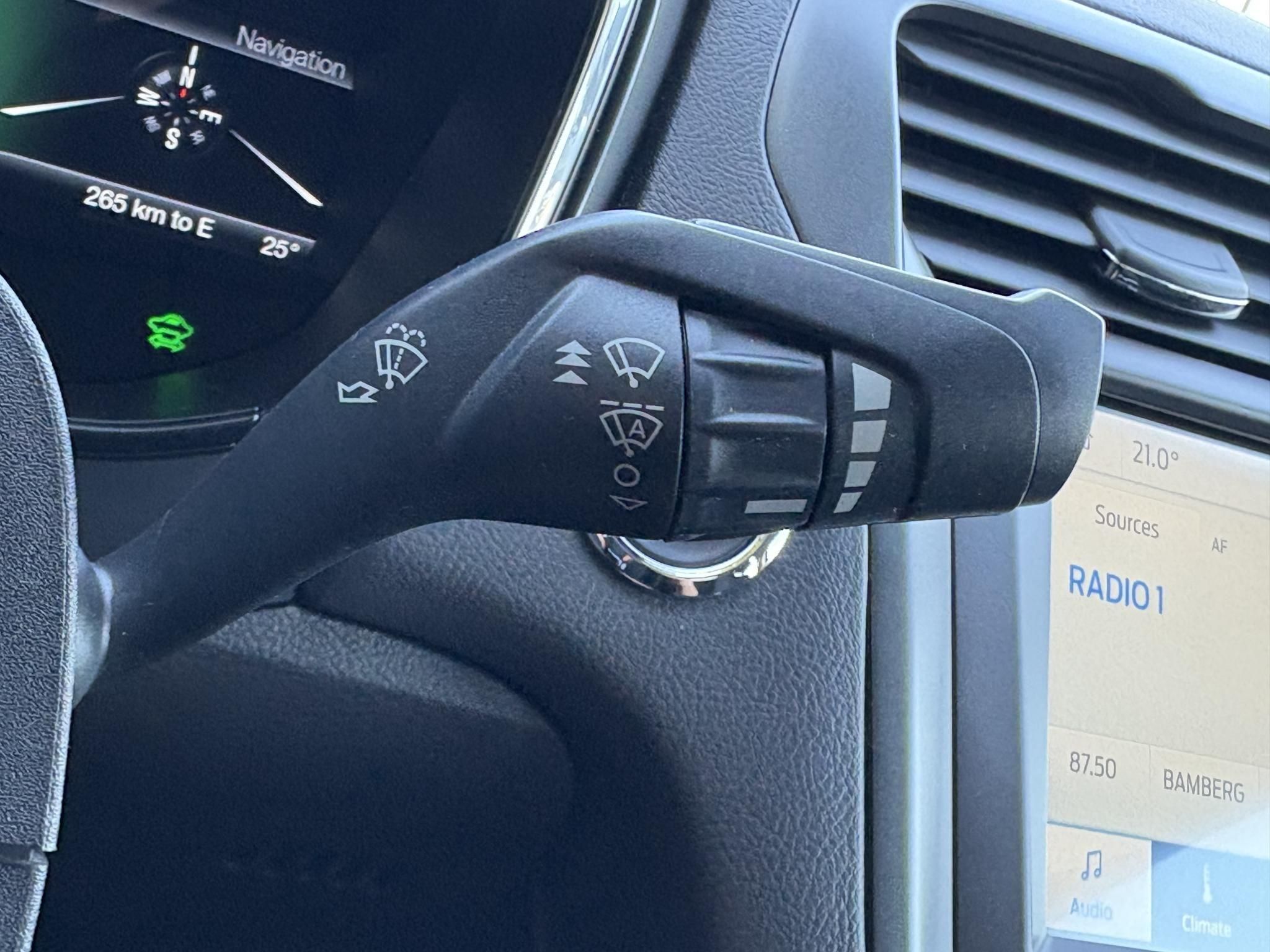 FORD MONDEO 2.0 HEV Titanium (Automata) Rendszeresen karbantartott Garanciális váltó!