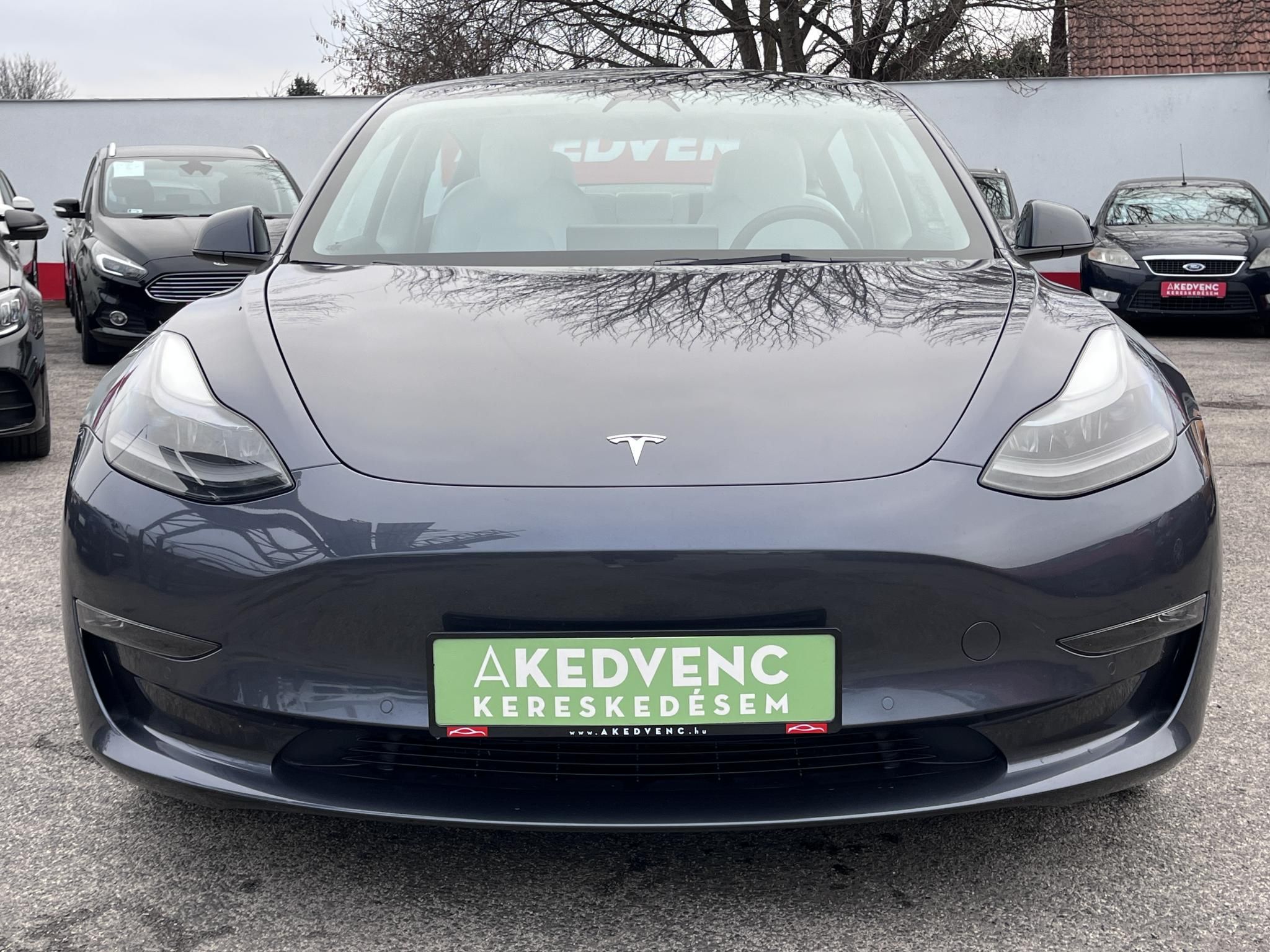 TESLA MODEL 3 Long Range AWD (Automata) 77e km. FEHÉR BELSŐ. mátrix LED. hőszivattyú. garanciális!