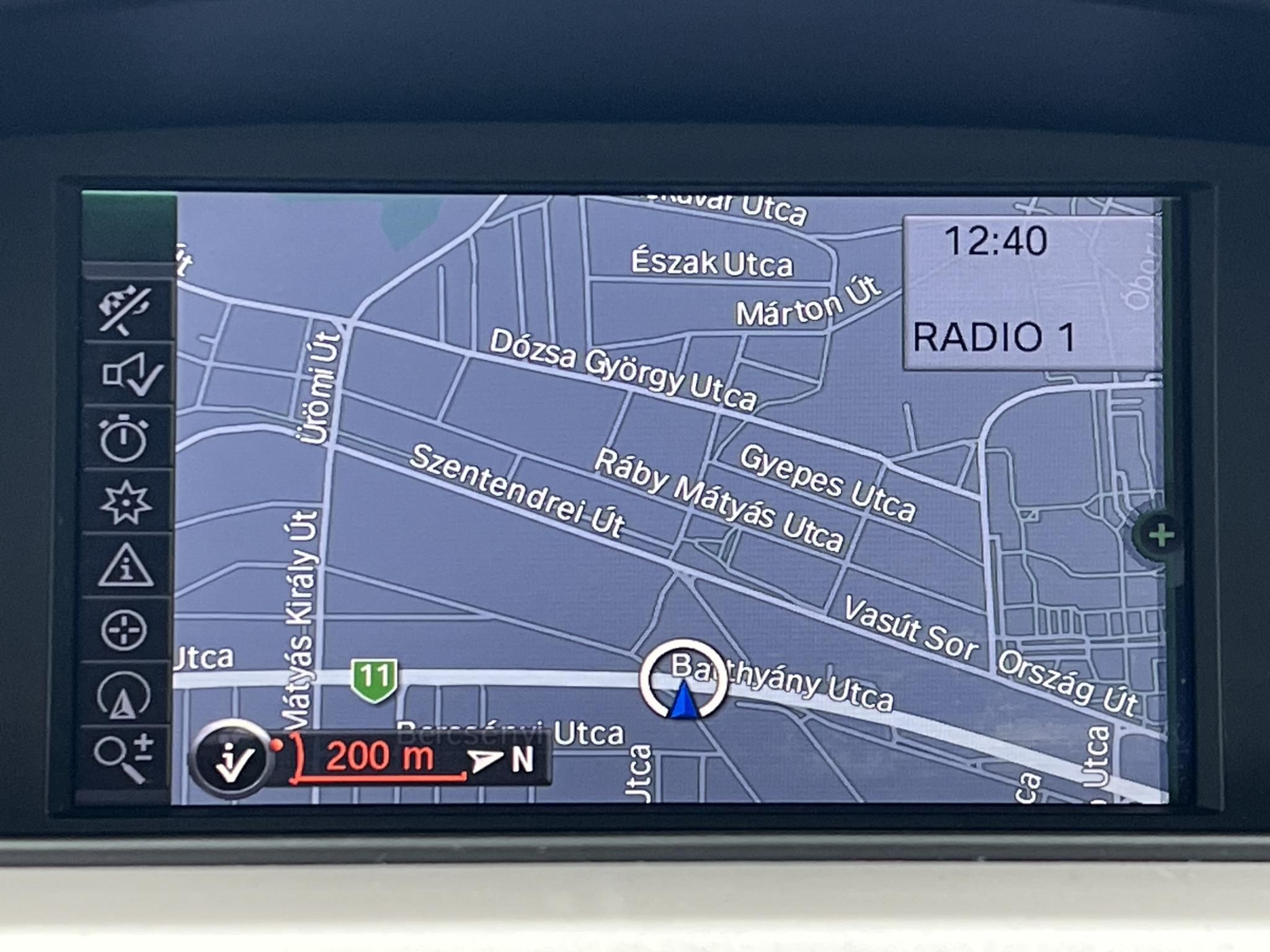 BMW 325i (Automata) Xenon Tempomat Ülésfűtés Bluetooth Navi PDC Friss vizsga!