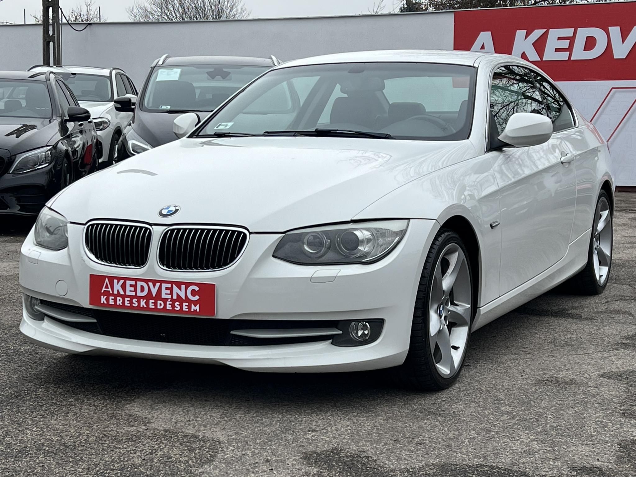 BMW 325i (Automata) Xenon Tempomat Ülésfűtés Bluetooth Navi PDC Friss vizsga!