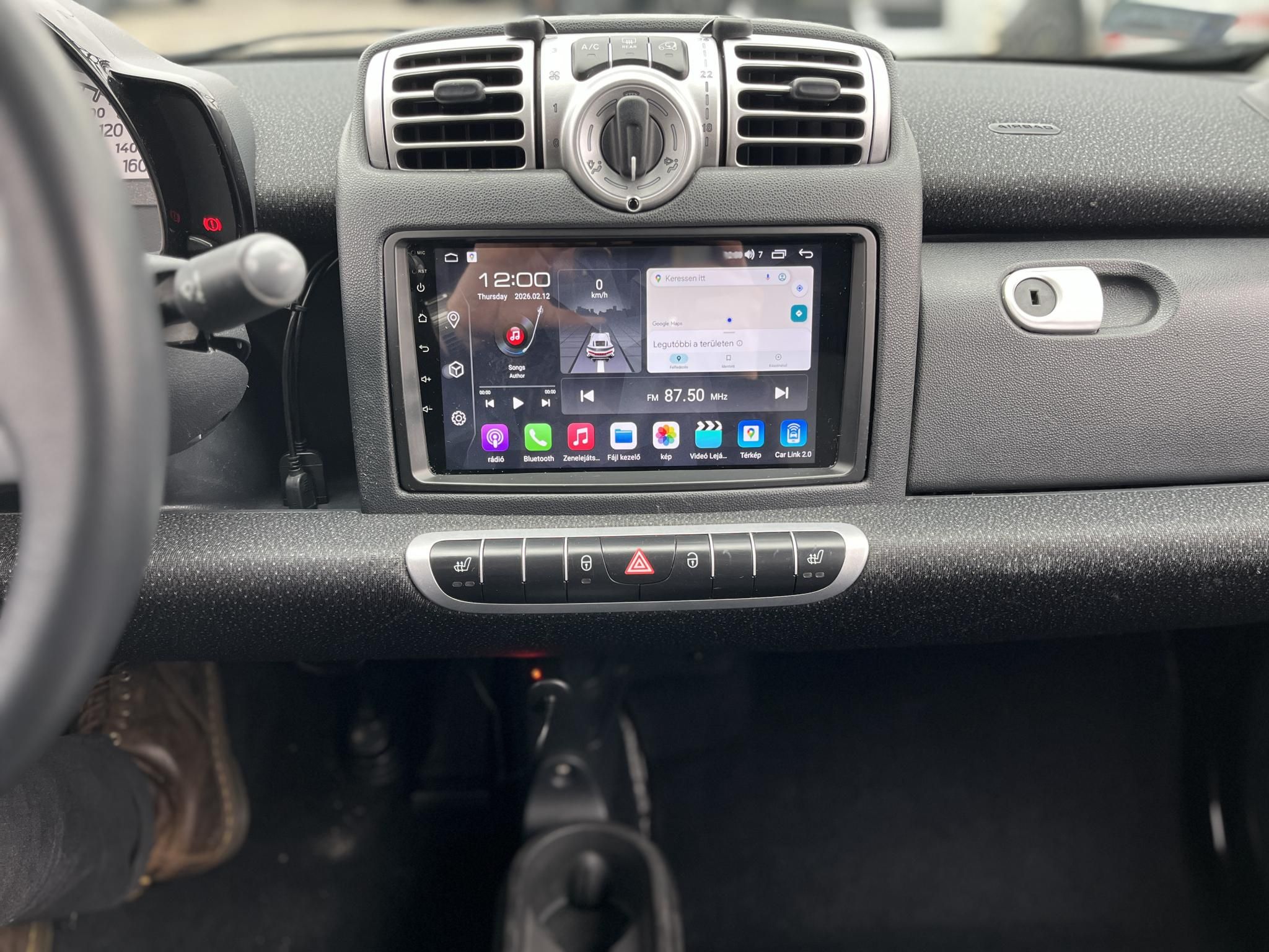 SMART FORTWO CABRIO 1.0 Pure Softip Kormányváltó. ülésfűtés. téli-nyári kerékszett