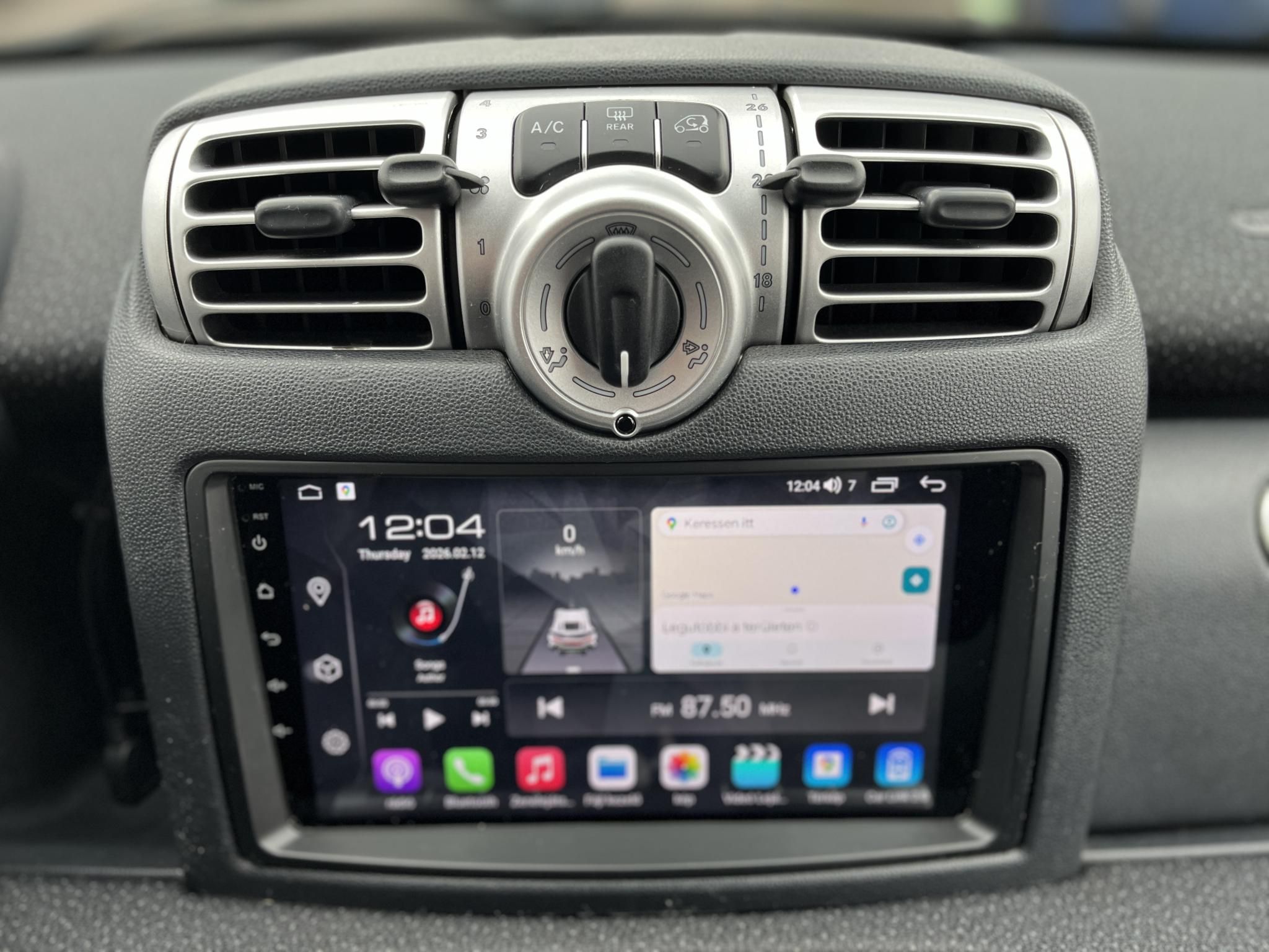 SMART FORTWO CABRIO 1.0 Pure Softip Kormányváltó. ülésfűtés. téli-nyári kerékszett